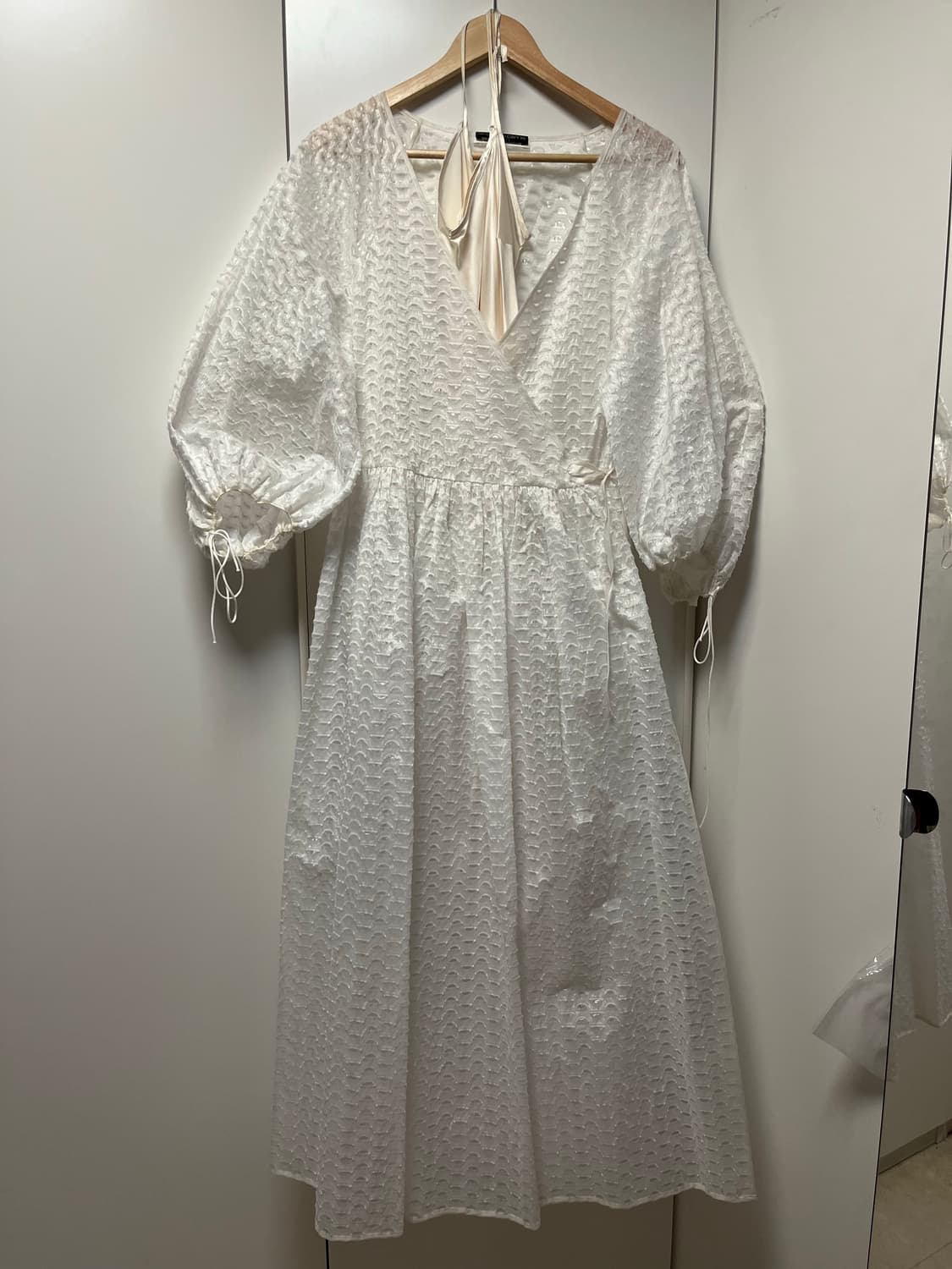 (거의새상품)세실리아반센 랩드레스 상품이미지1