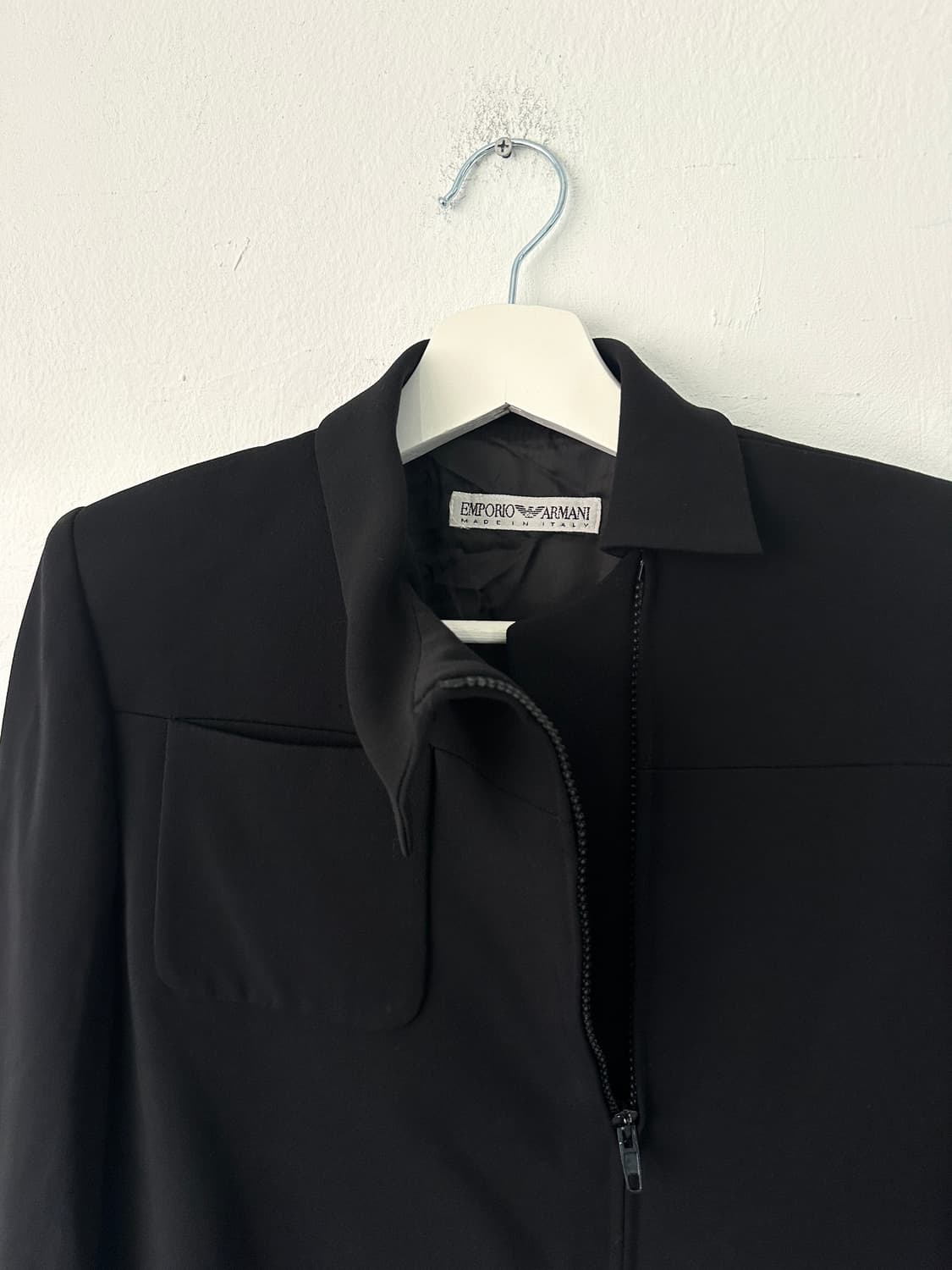 엠포리오 알마니 1998 비대칭 크롭 집업 자켓 상품이미지3