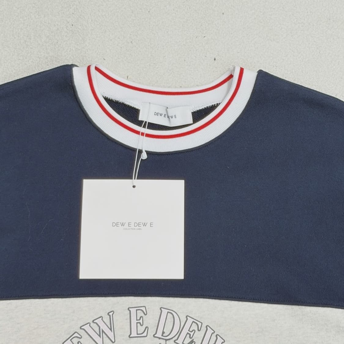 (새상품) DEWEDEWE 럭비 스웨트 셔츠 F 상품이미지3