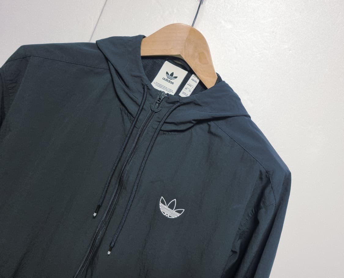 남성 정가14만 아디다스 OG 불꽃 윈드브레이커 우븐 바람막이 블랙 검정 상품이미지3