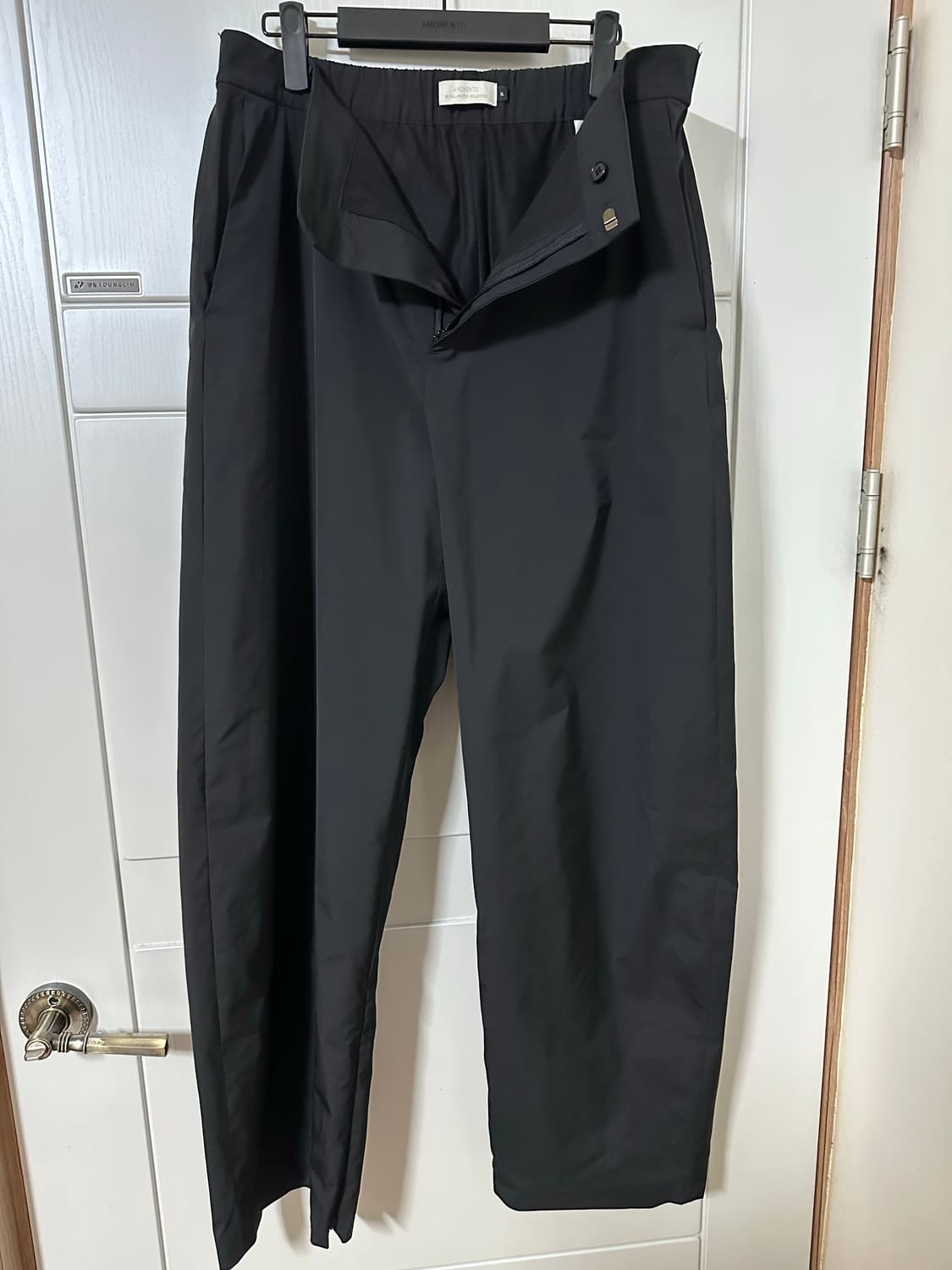[XL]아모멘토 Taffeta Curved Pants,Black 상품이미지4