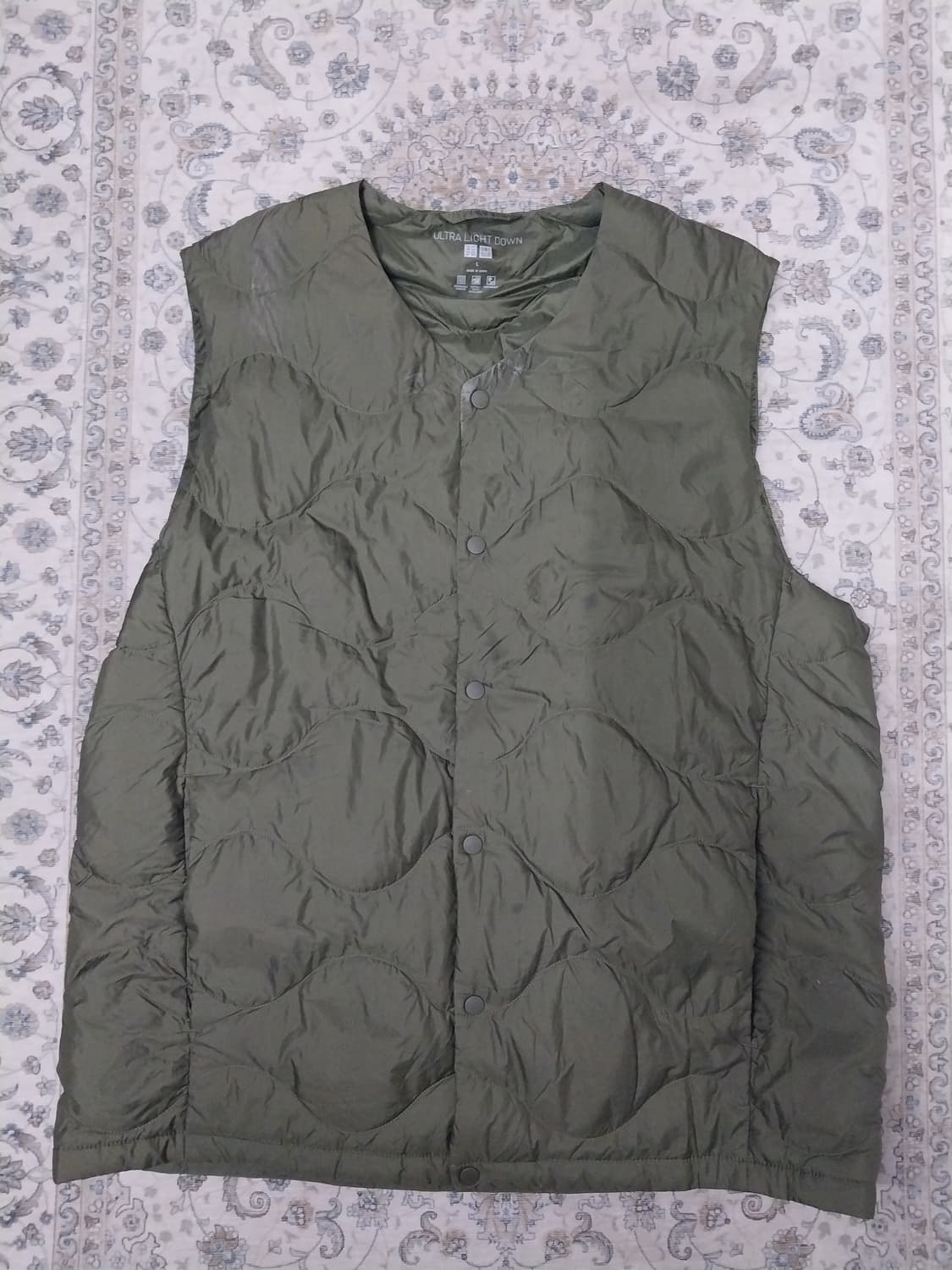 유니클로 울트라 라이트 패딩조끼 L 상품이미지1