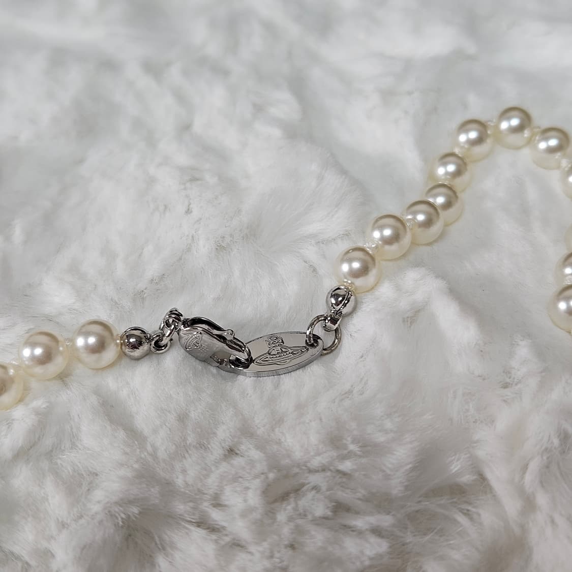 비비안웨스트우드 미니 바스 릴리프 진주 초커 목걸이 핑크 상품이미지4