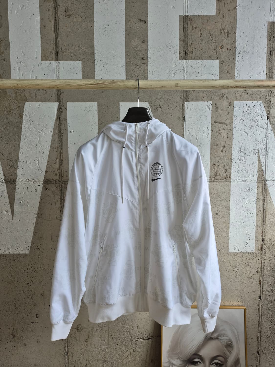 나이키 한정판 월드와이드 후드집업 상품이미지2