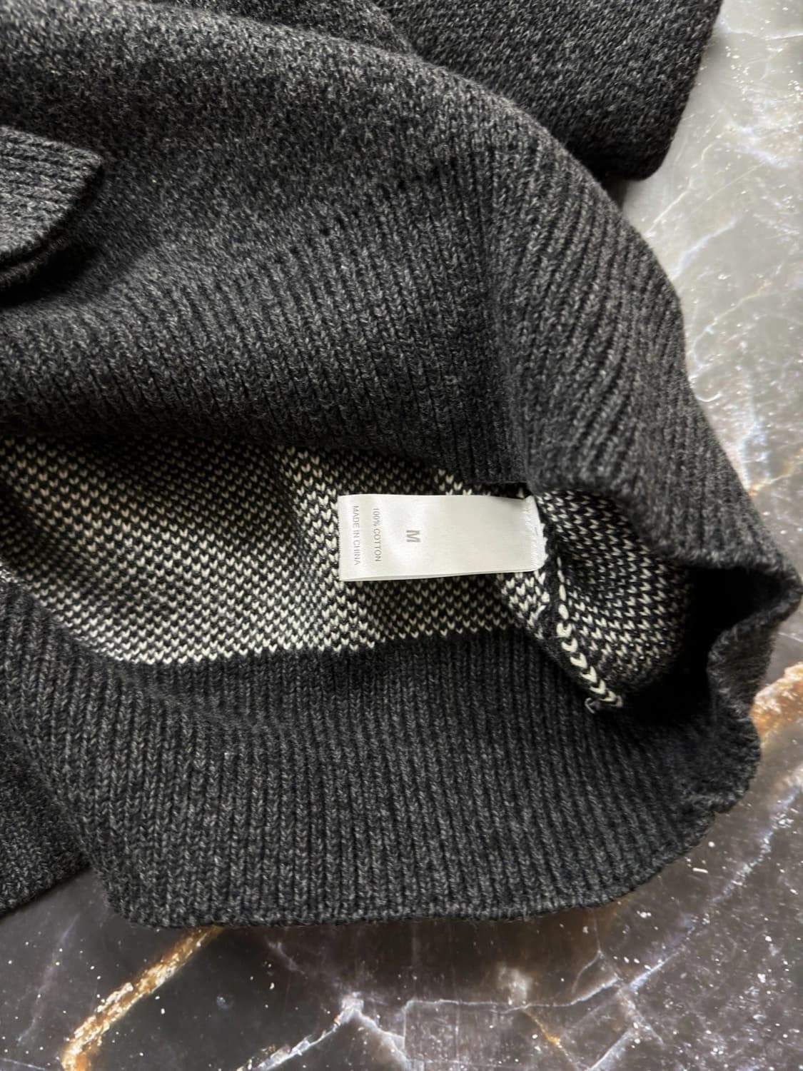 에센셜 니트 스웨터 블랙 멜란지 상품이미지2