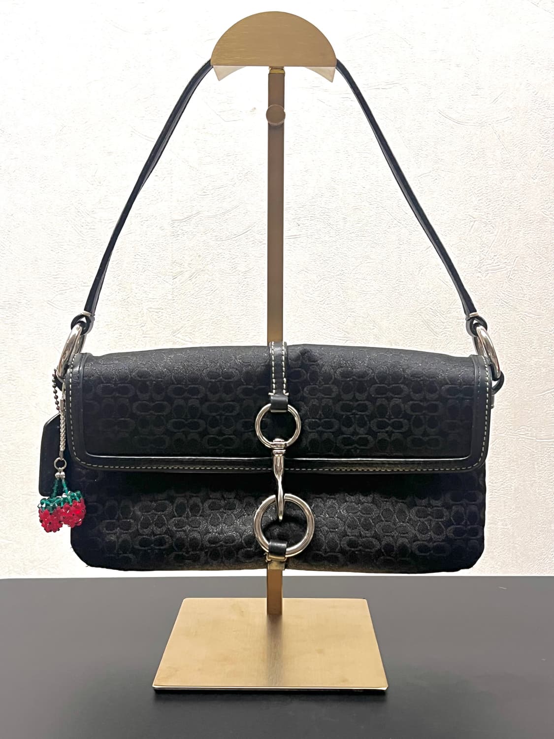 90s coach 시그니처 블랙 쉬머 캔버스 실버 하드웨어 숄더백 상품이미지3