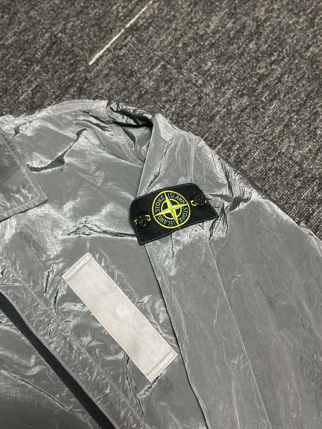 스톤아일랜드 17FW 나일론메탈 셔츠 XL황금사이즈 식케이 착용 상품이미지4