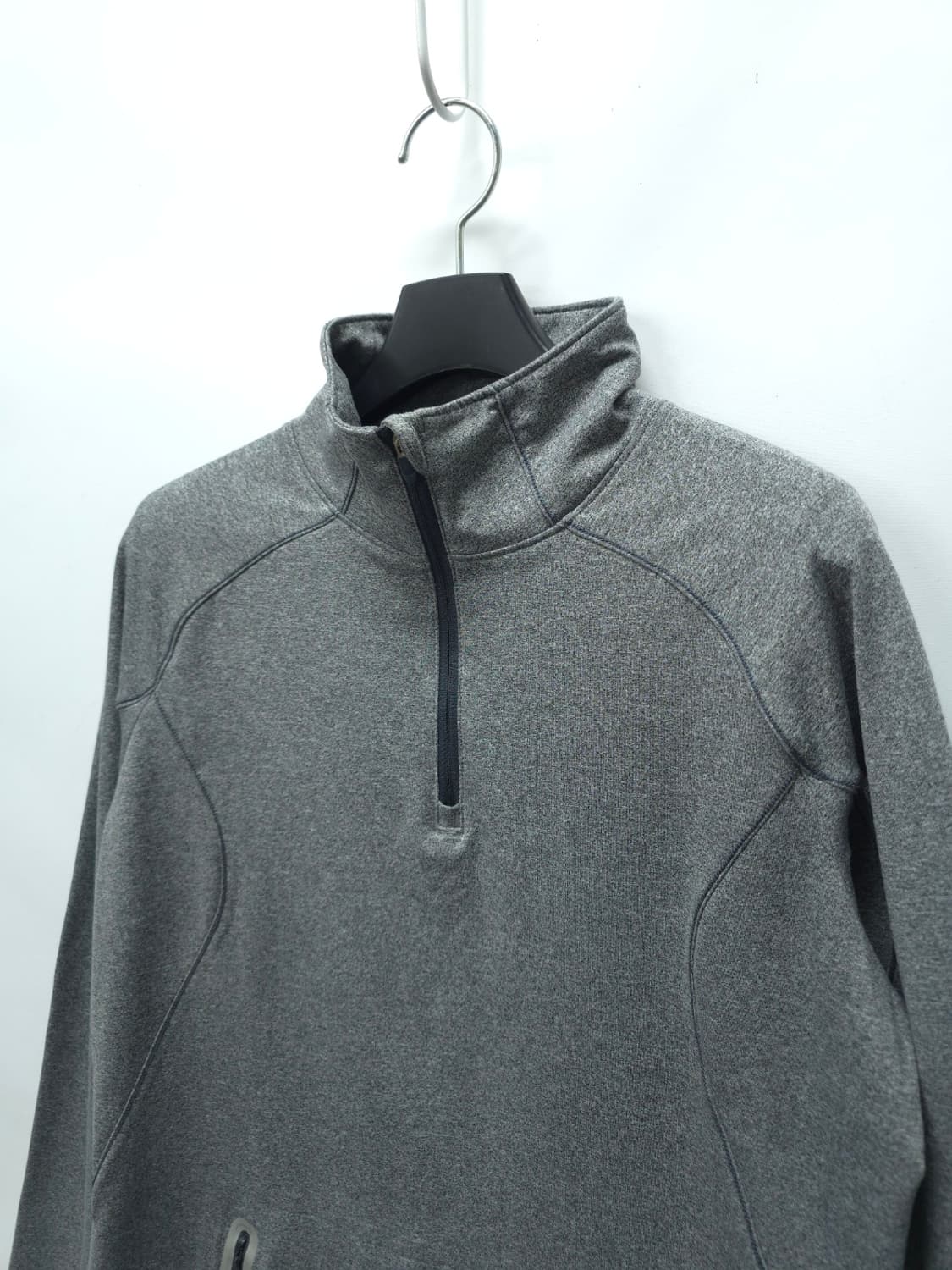 언더아머 기능성 러닝 운동용 집업 ( 66~66반 ) 상품이미지2