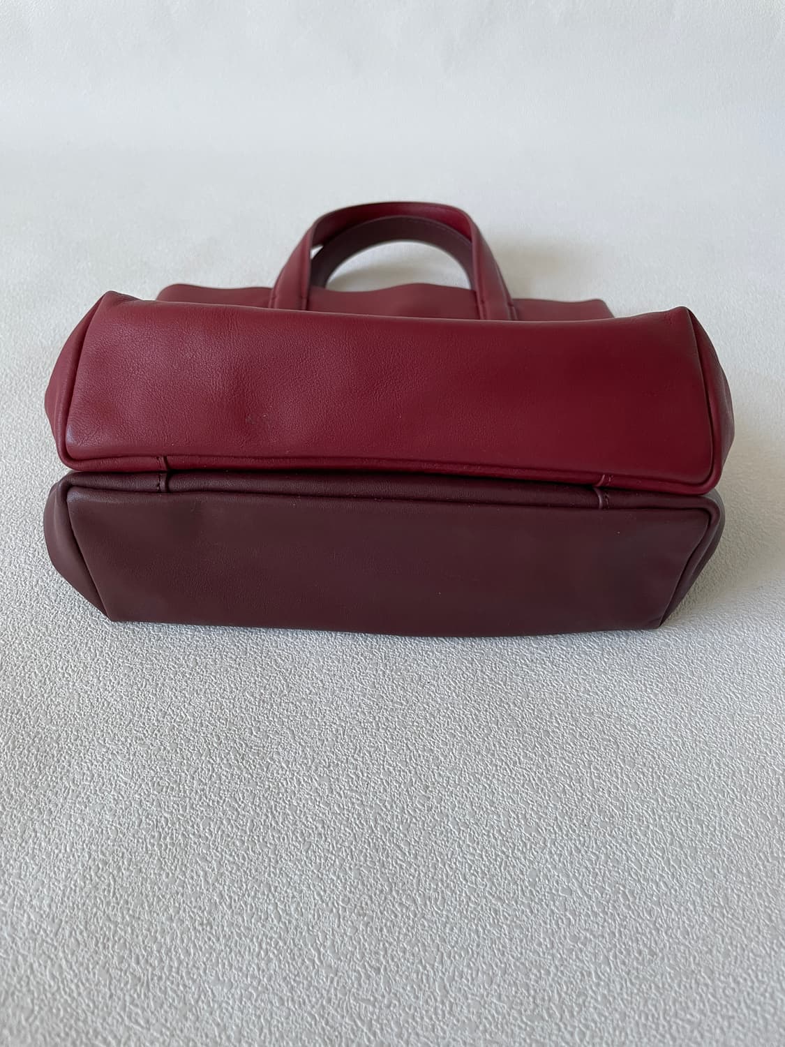 라코스테(LACOSTE) 레더 레드&버건디 토트백 상품이미지5