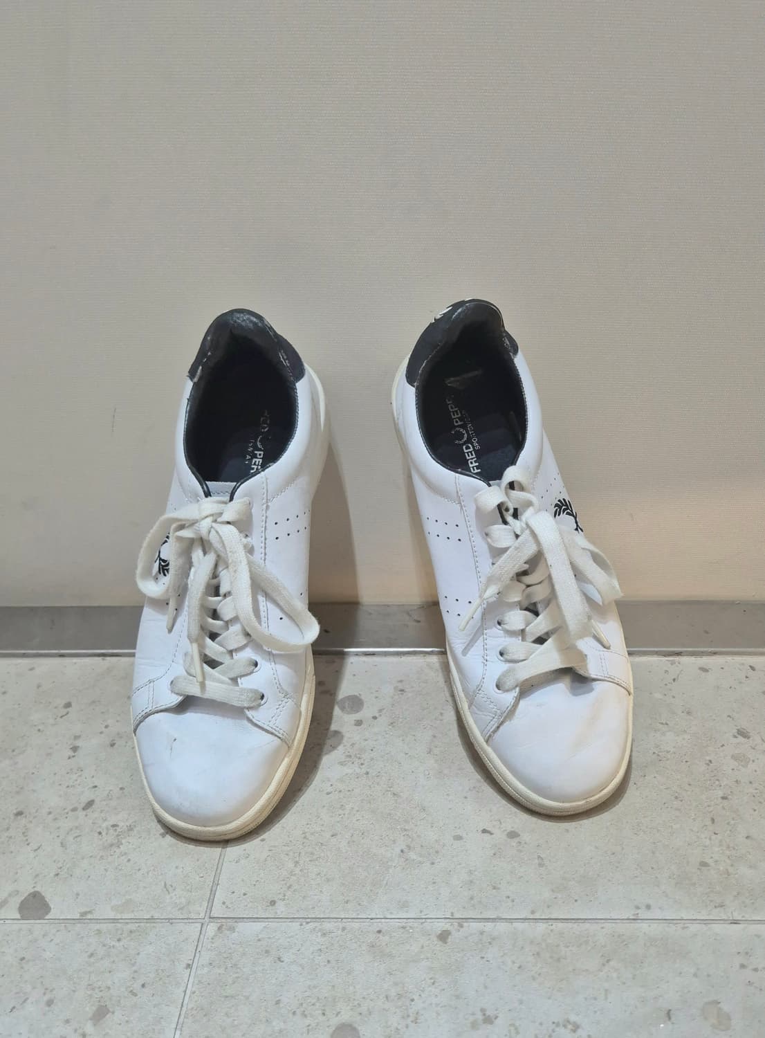 260 프레드페리 화이트 스니커즈 상품이미지1