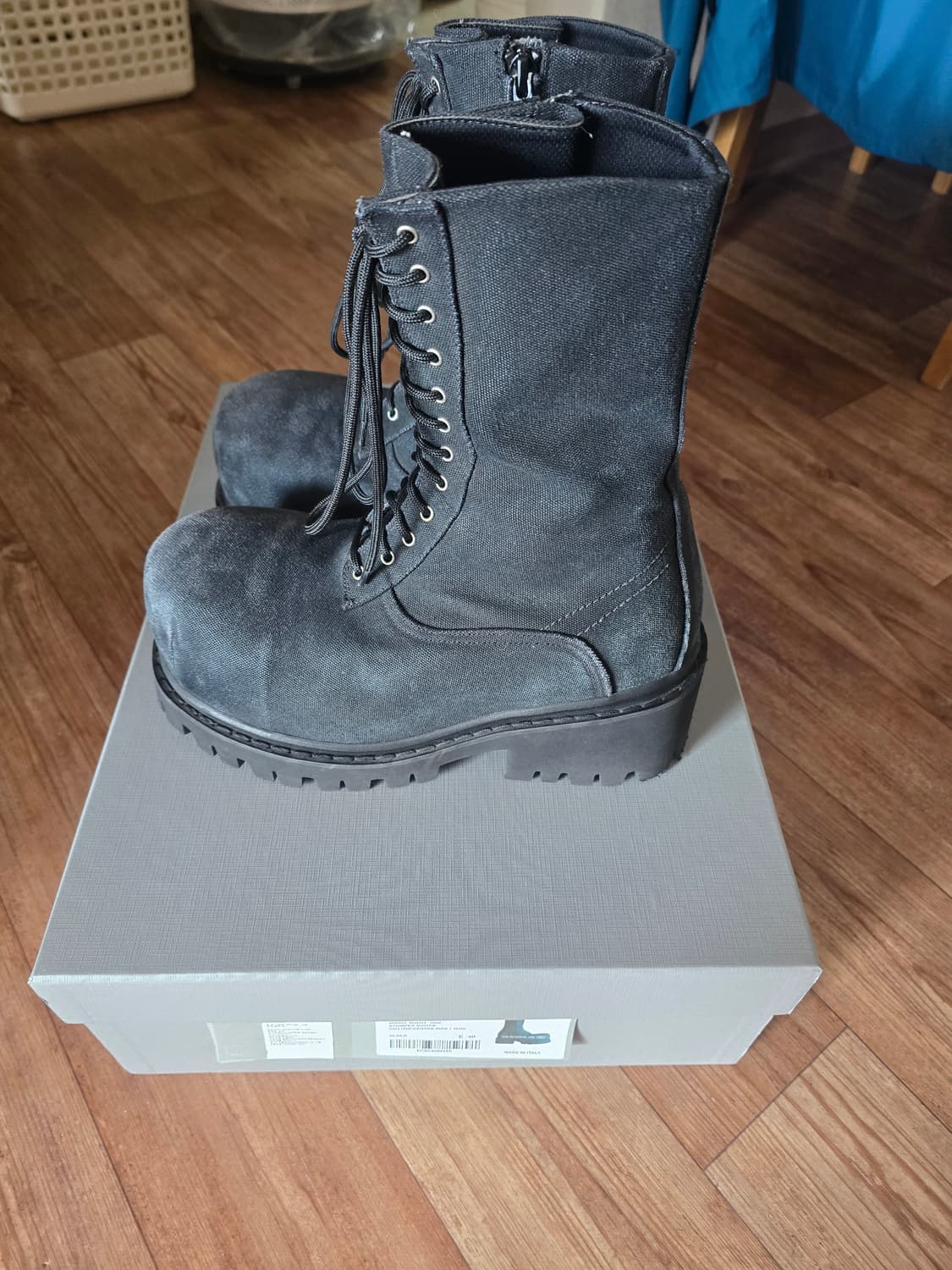 발렌시아가 스톰퍼 부티 40사이즈 판매합니다 상품이미지5