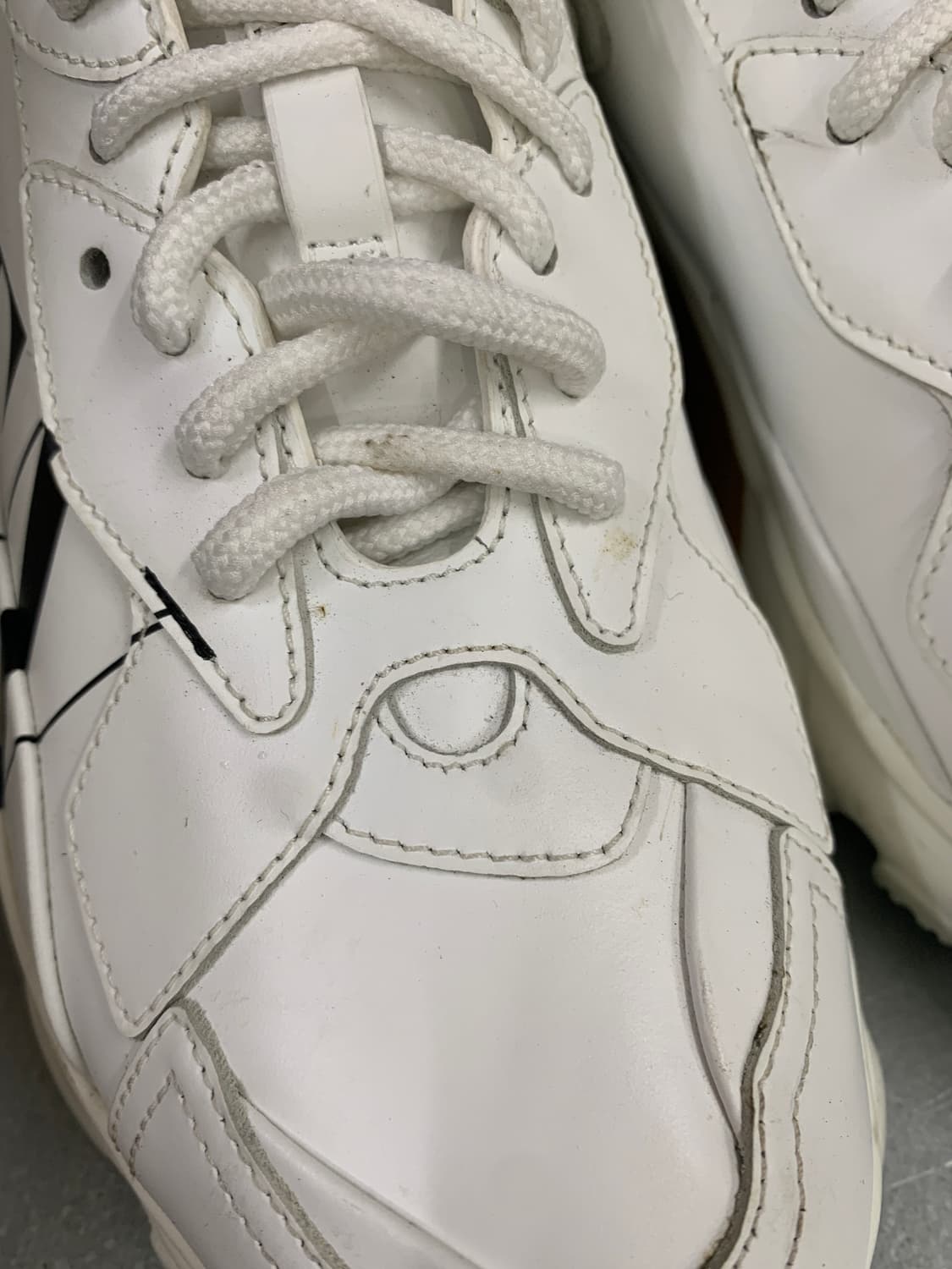 발렌티노 VLTN 바운스 스니커즈 화이트 36(230) 상품이미지4