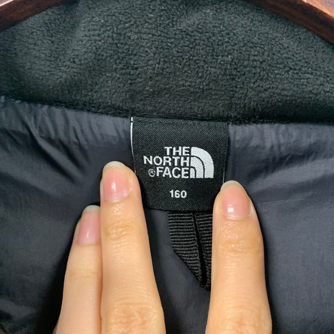 노스페이스 로고 블랙 후드 패딩 상품이미지8