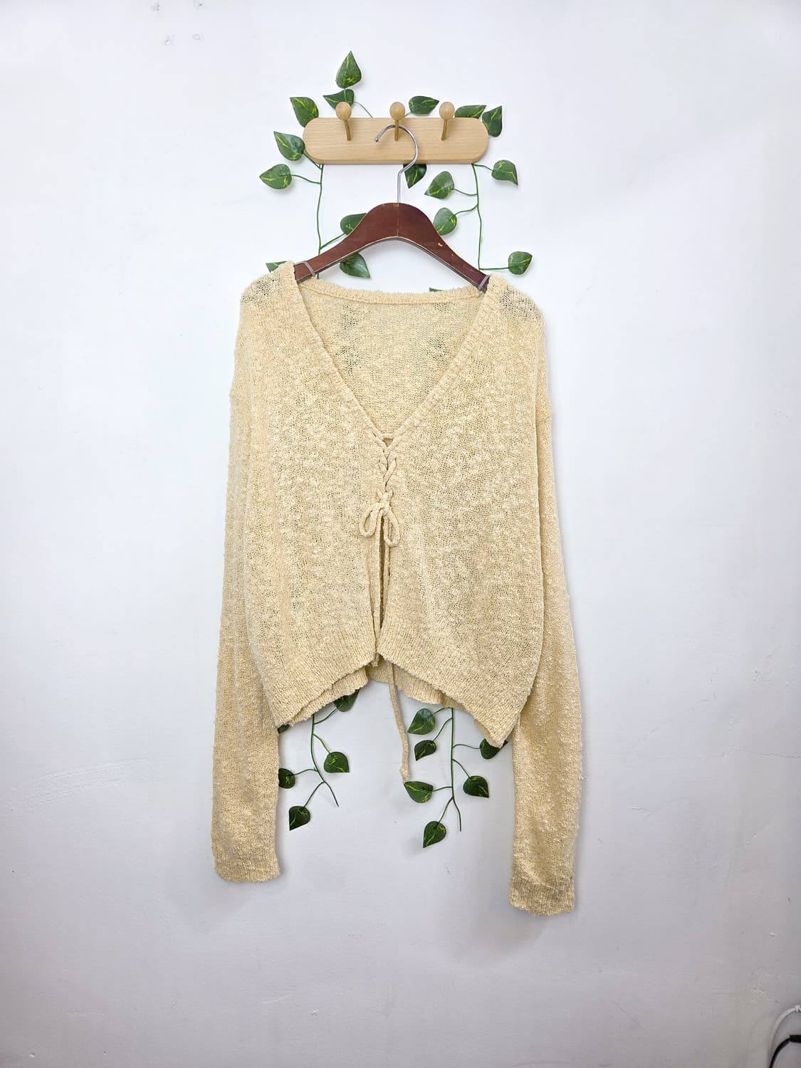 버터빛 아일렛 니트 상품이미지1