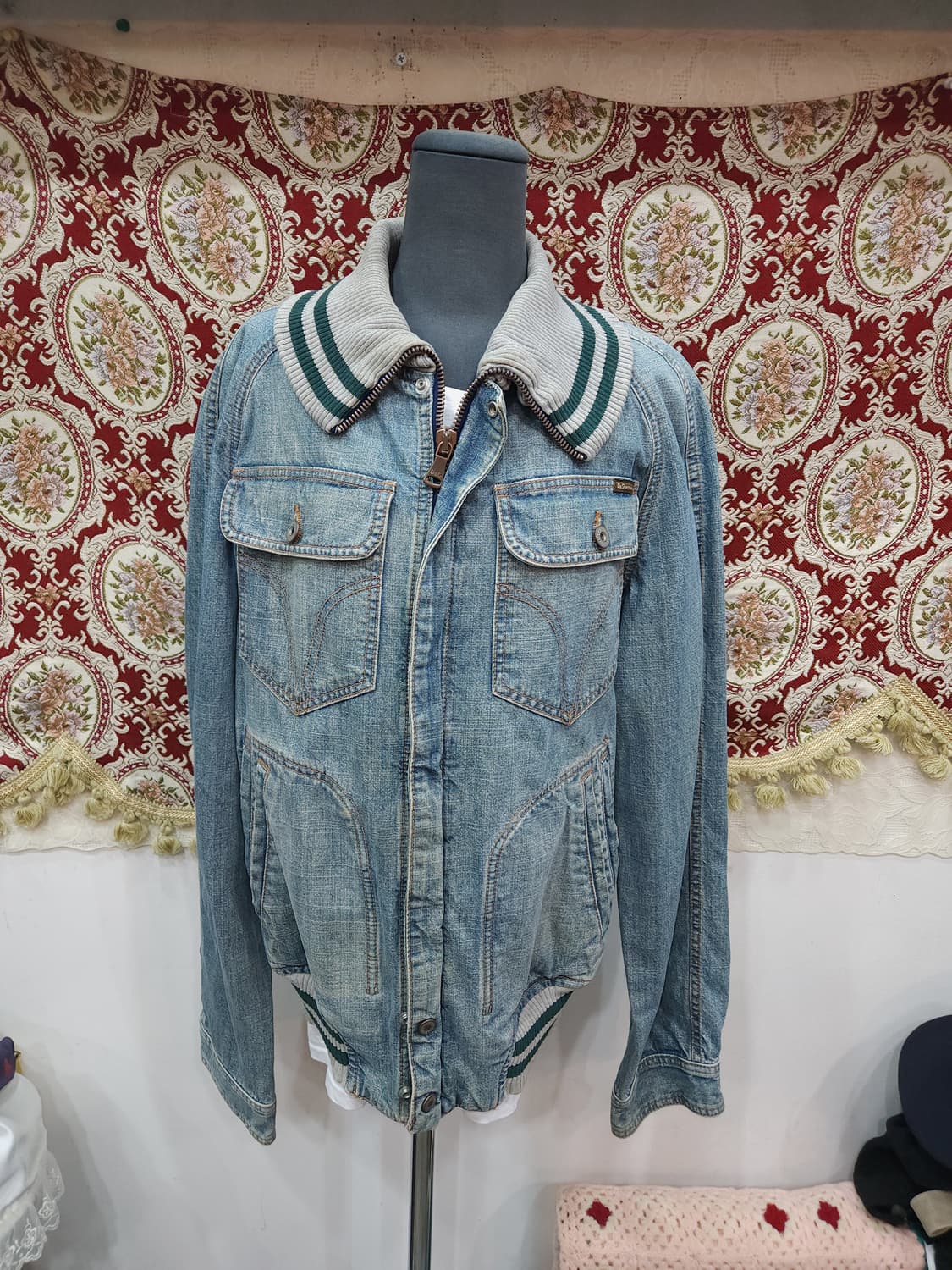 돌체엔가바나 빅자수로고 데님 보머 자켓

 상품이미지1