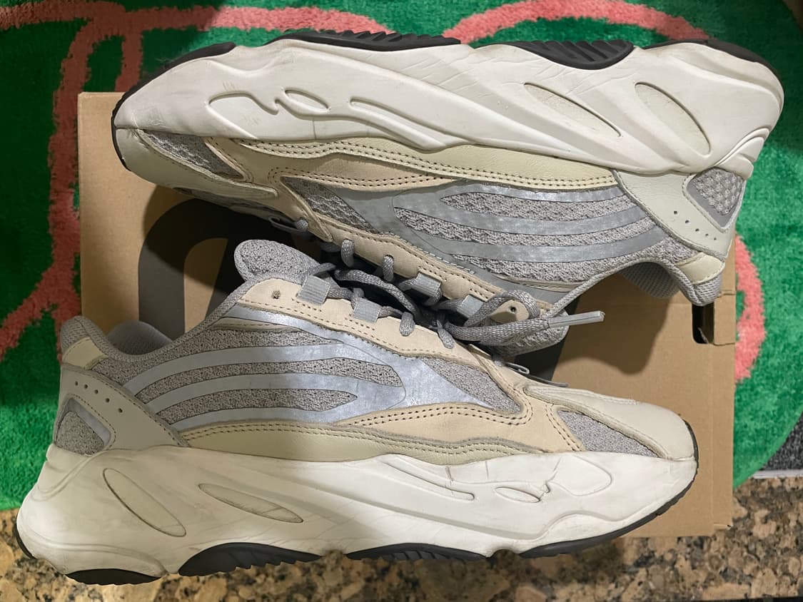 (270) 아디다스 이지 부스트 700 V2 크림 풀구성 상품이미지3