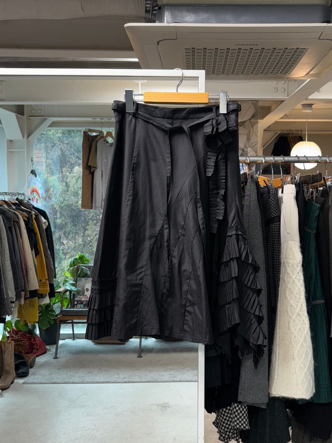 아츠로 타야마 비대칭 프릴 스커트 상품이미지1