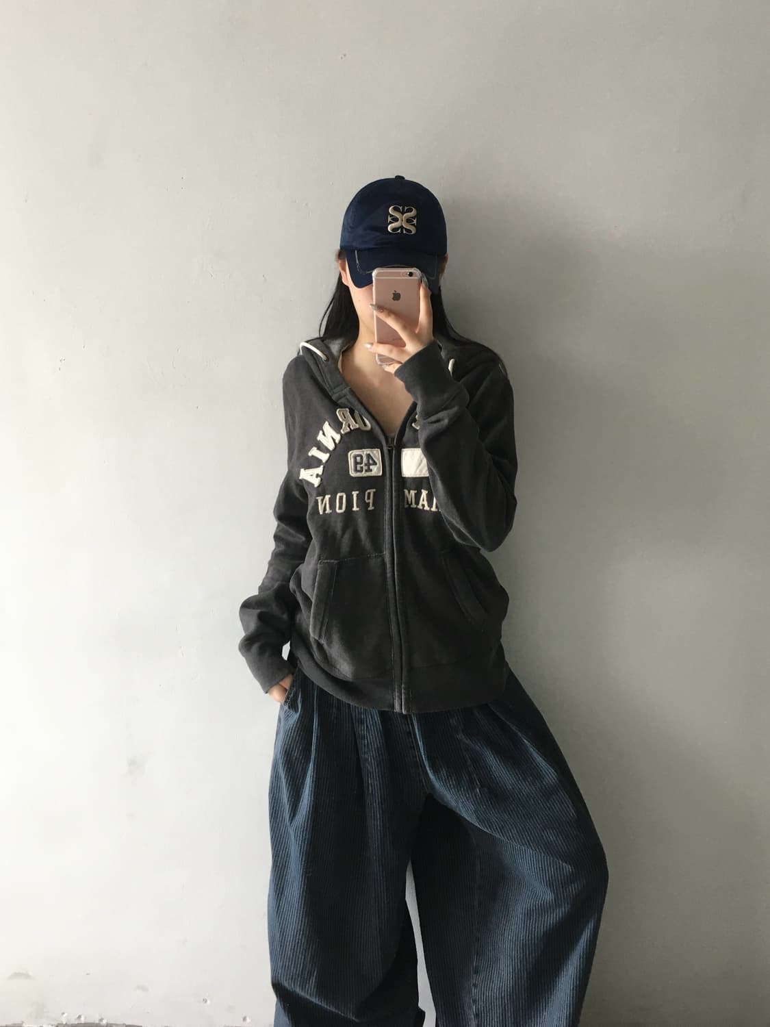 후아유 자수패치 로고 후드집업 상품이미지1