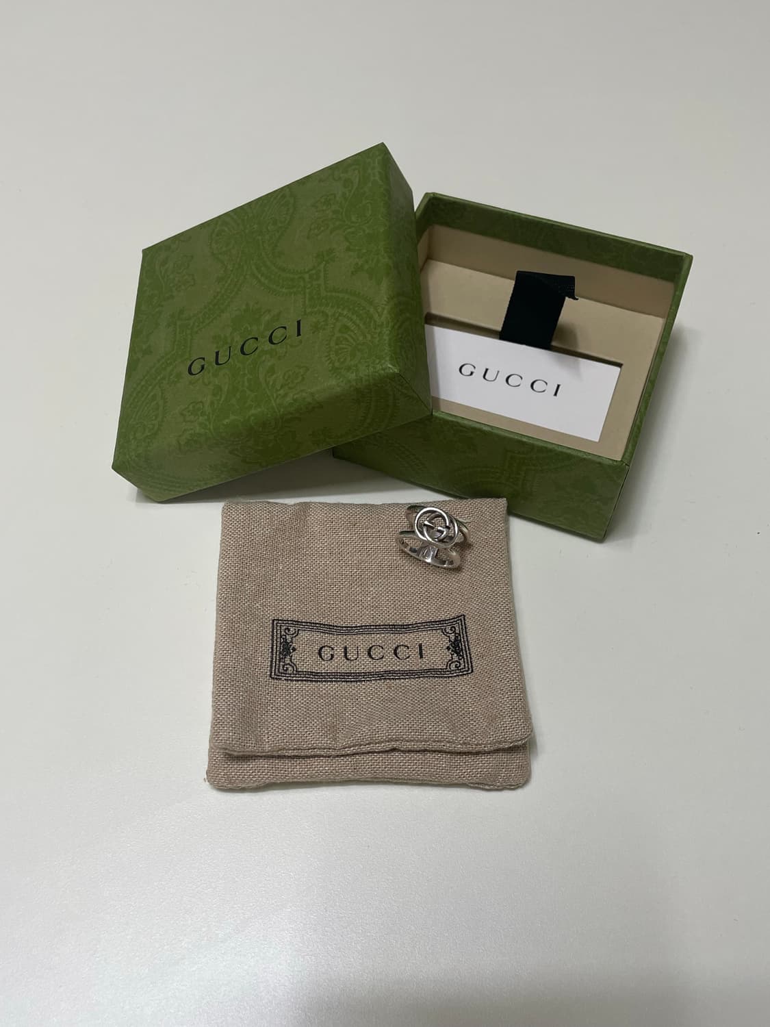 구찌 인터로킹 G 와이드 오픈 밴드 실버 링 반지 상품이미지3