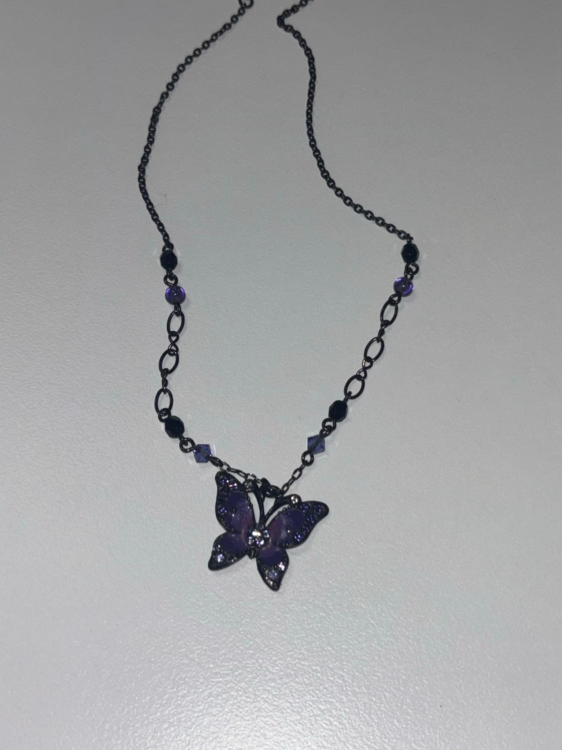 안나수이 보라색 나비 목걸이 상품이미지1