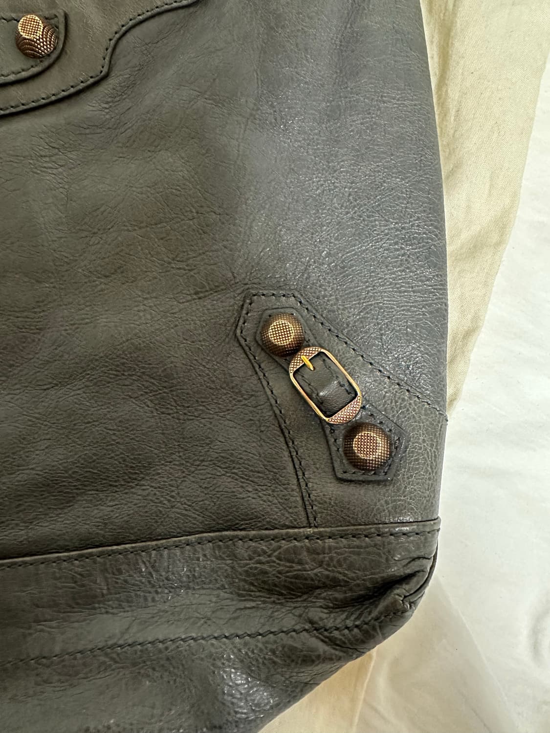 발렌시아가 모터 호보백 상품이미지5