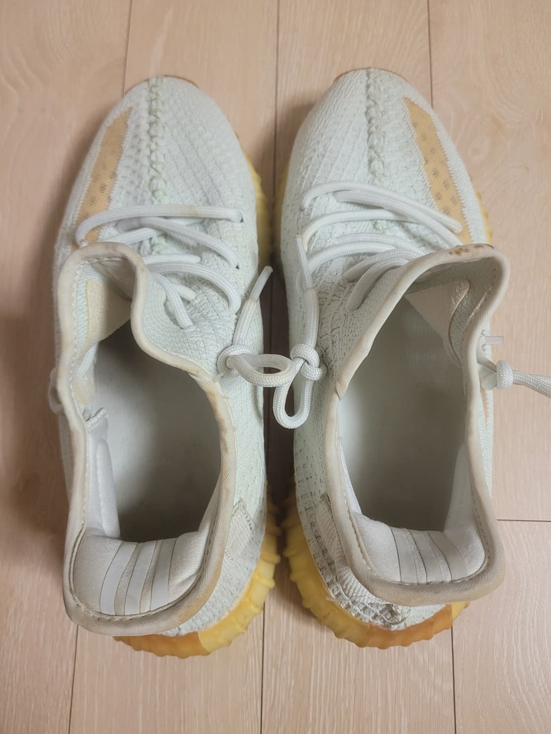 아디다스 이지 부스트 350 V2 하이퍼스페이스 260 상품이미지2
