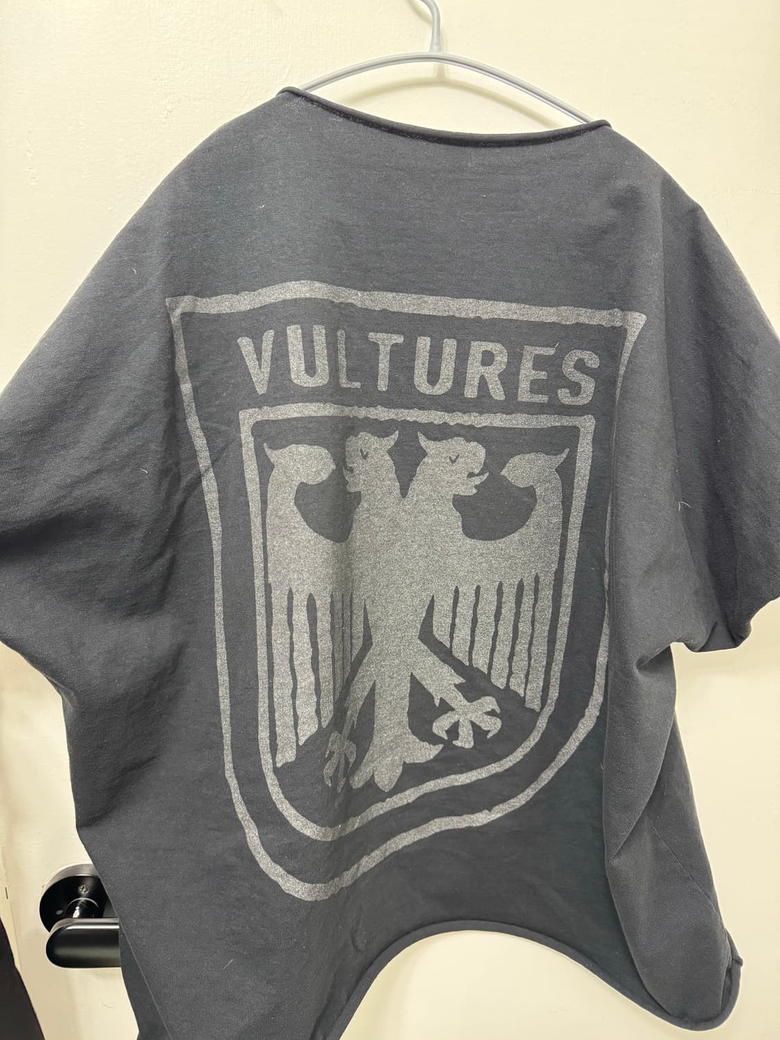 이지 벌처스 박스티  상품이미지2