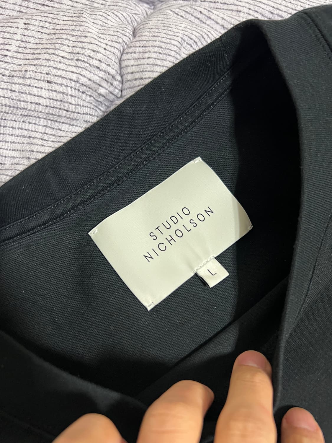스튜디오니콜슨 블랙티셔츠 L 상품이미지3