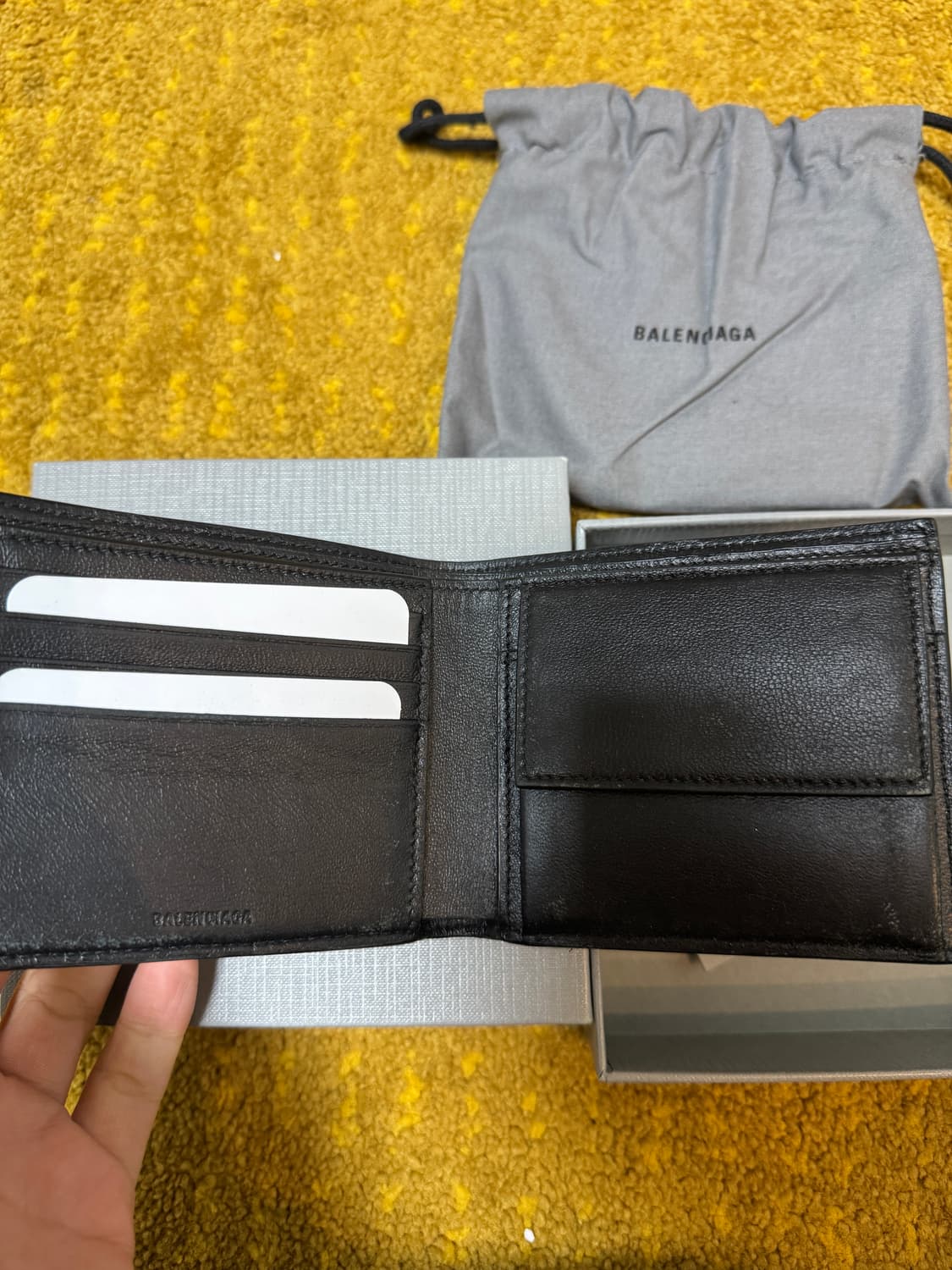 발렌시아가 캐시 스퀘어 반지갑 블랙 상품이미지3