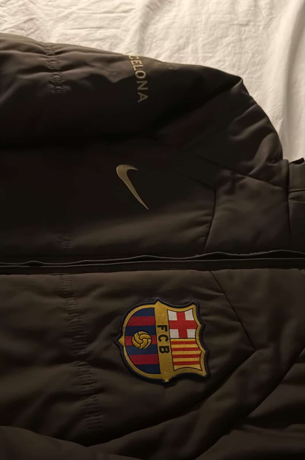 나이키 바르셀로나 패딩 브라운 상품이미지3