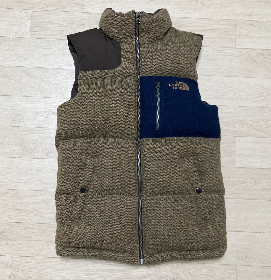 노스페이스 패딩 조끼 90(구55) 판매 상품이미지4
