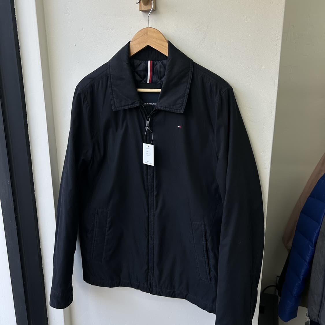 15950 - 타미힐피거 블랙 블루종 자켓 상품이미지2