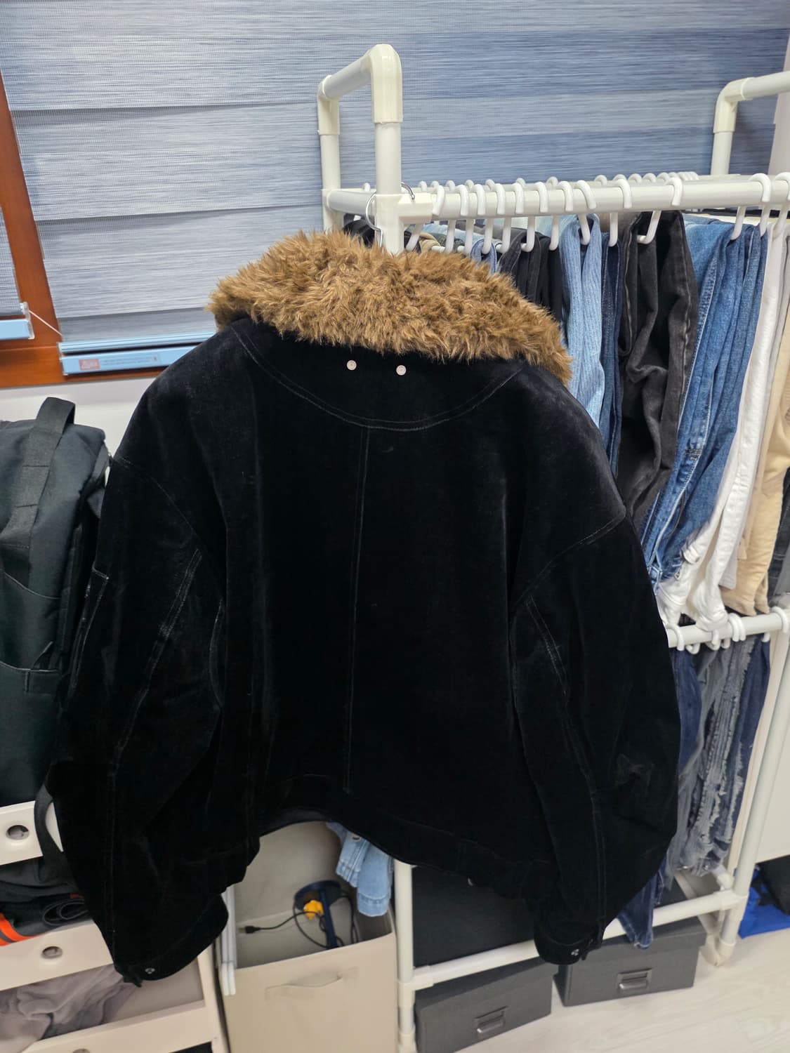 [XI] 엔더슨벨 벨벳 버 자켓MIKOOS

VELVET BOMBER 상품이미지2