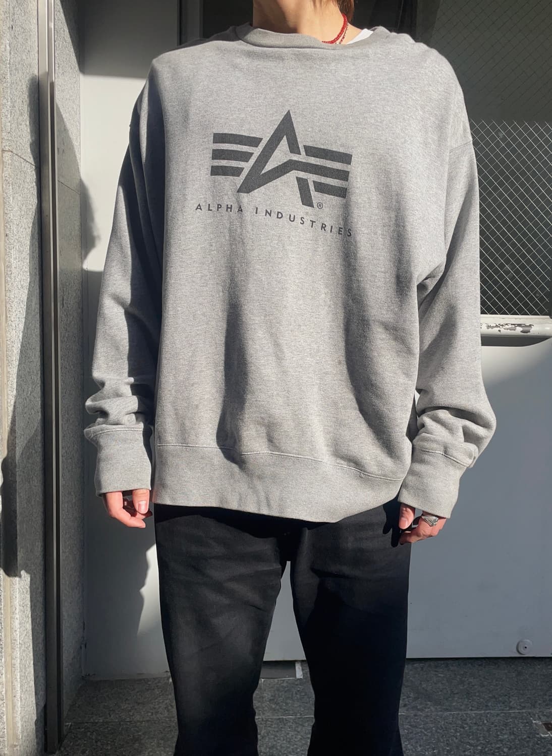 Alpha Industries biglogo grey sweatshirt 상품이미지2