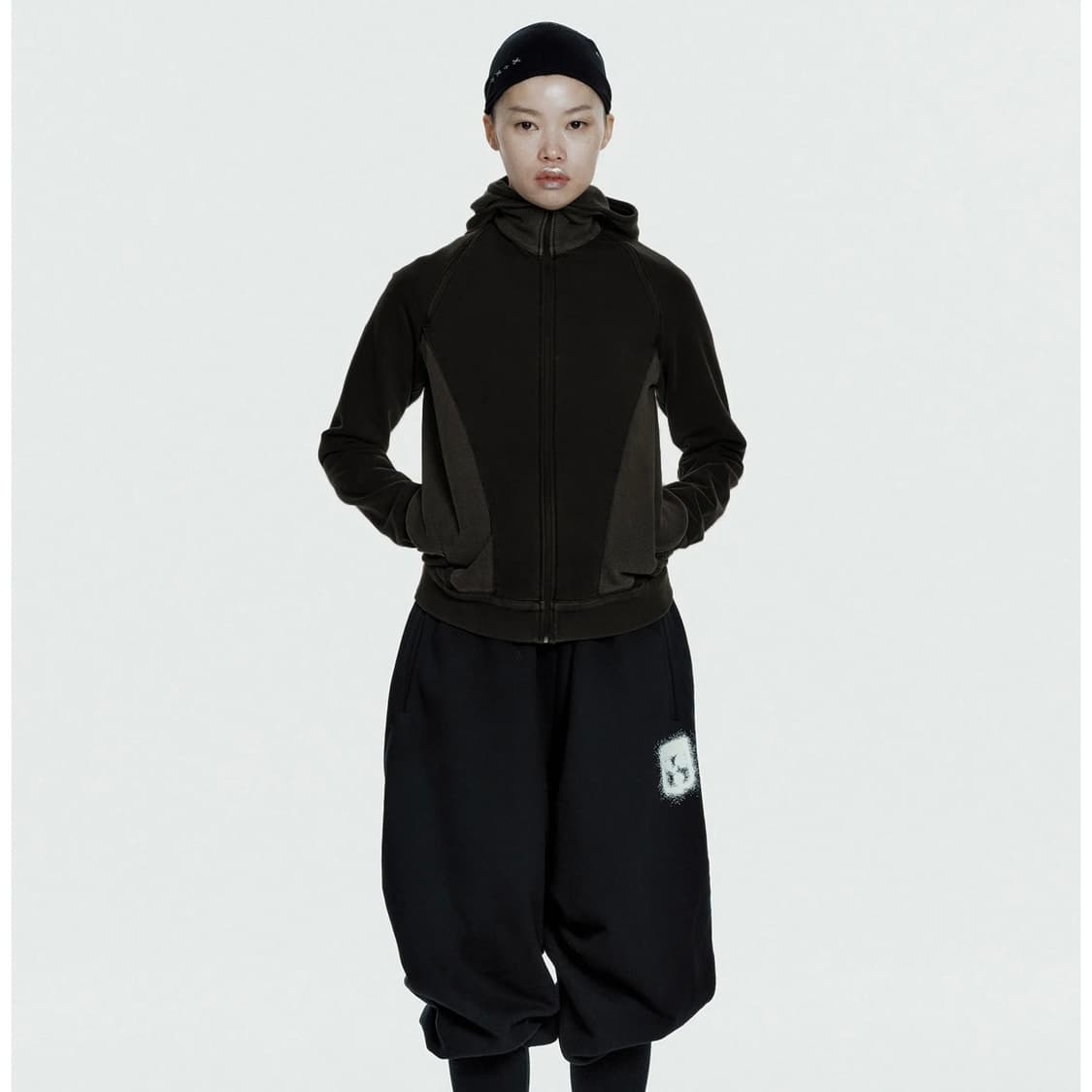 Hyein seo Slashed Zip Hoodie charcoal 상품이미지1
