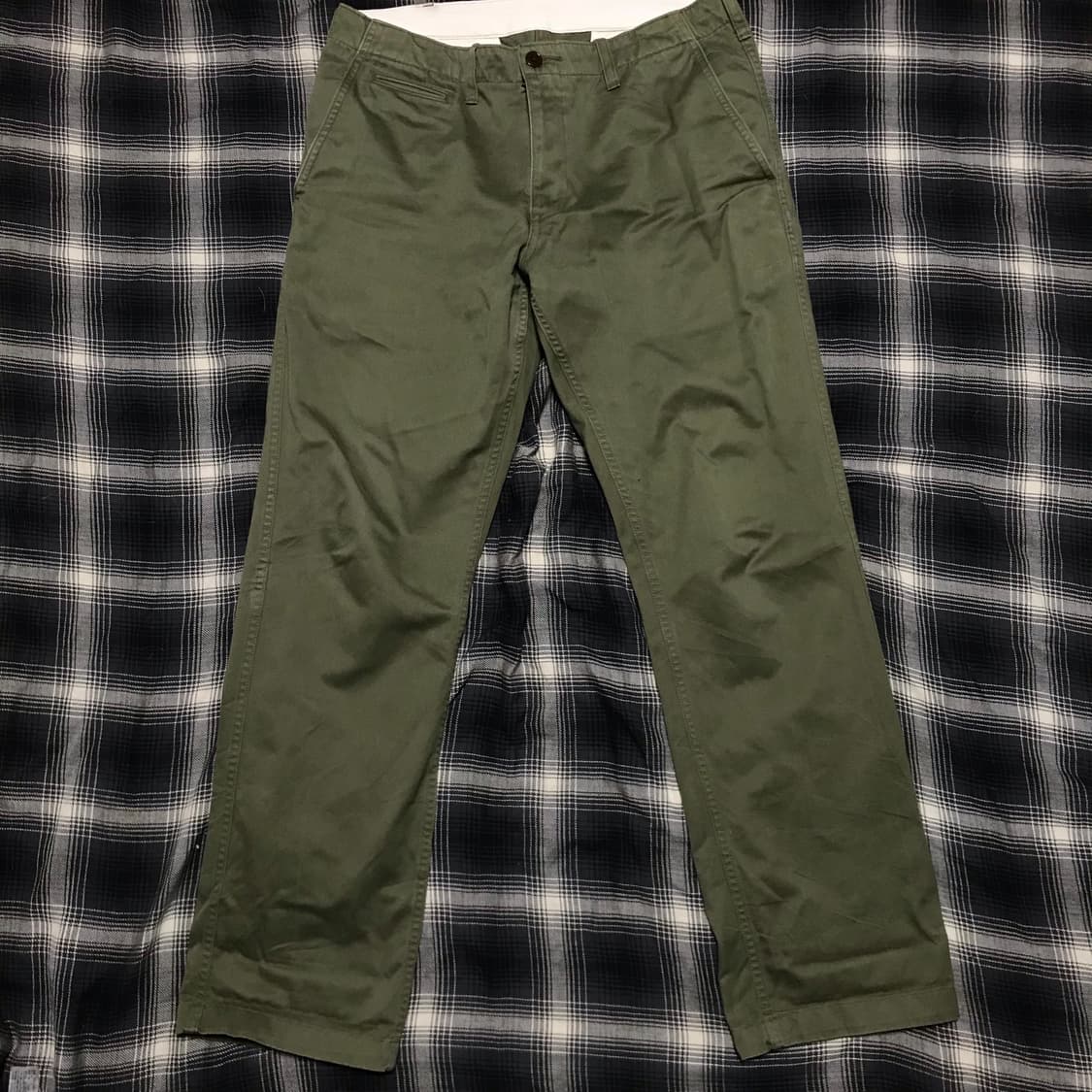 유니클로 재팬 라인 빈티지 레귤러 치노 팬츠 올리브  상품이미지1