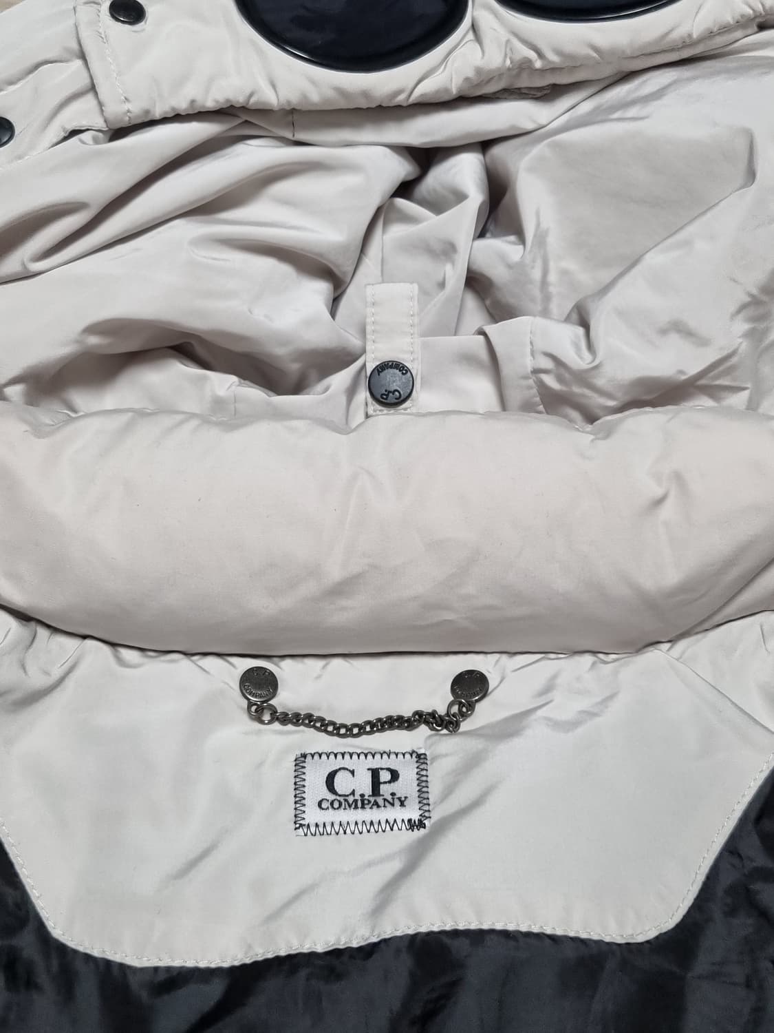 cp컴퍼니 밀레밀리아 패딩조끼 상품이미지6