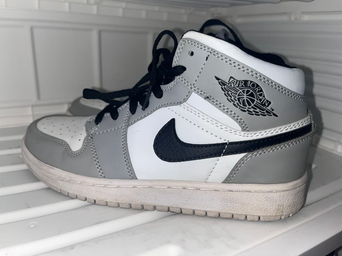 조던 1 미드 라이트 스모크 그레이 상품이미지4