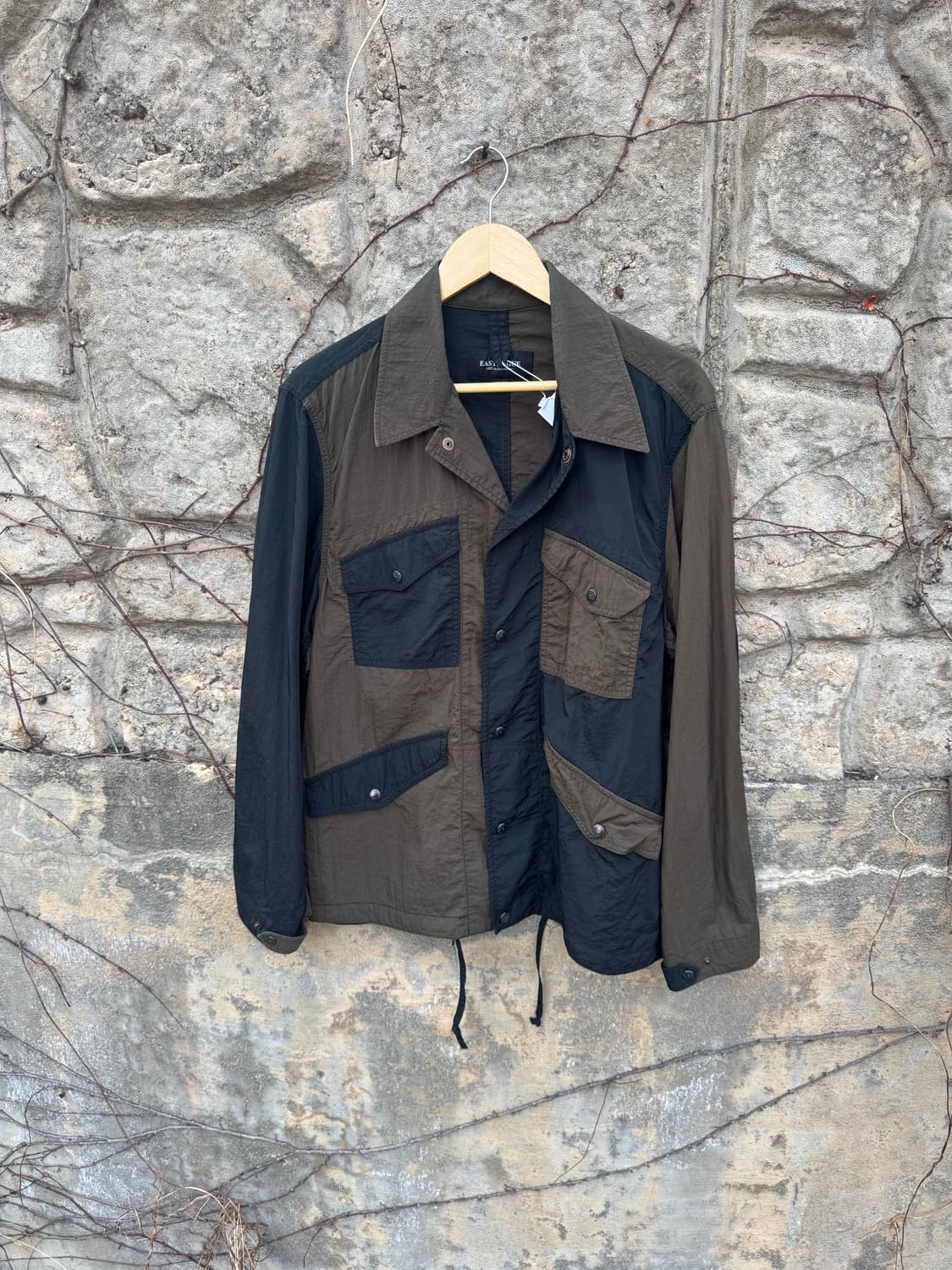 이스트로그 카키 블랙 투톤 바람막이 자켓 L 상품이미지1