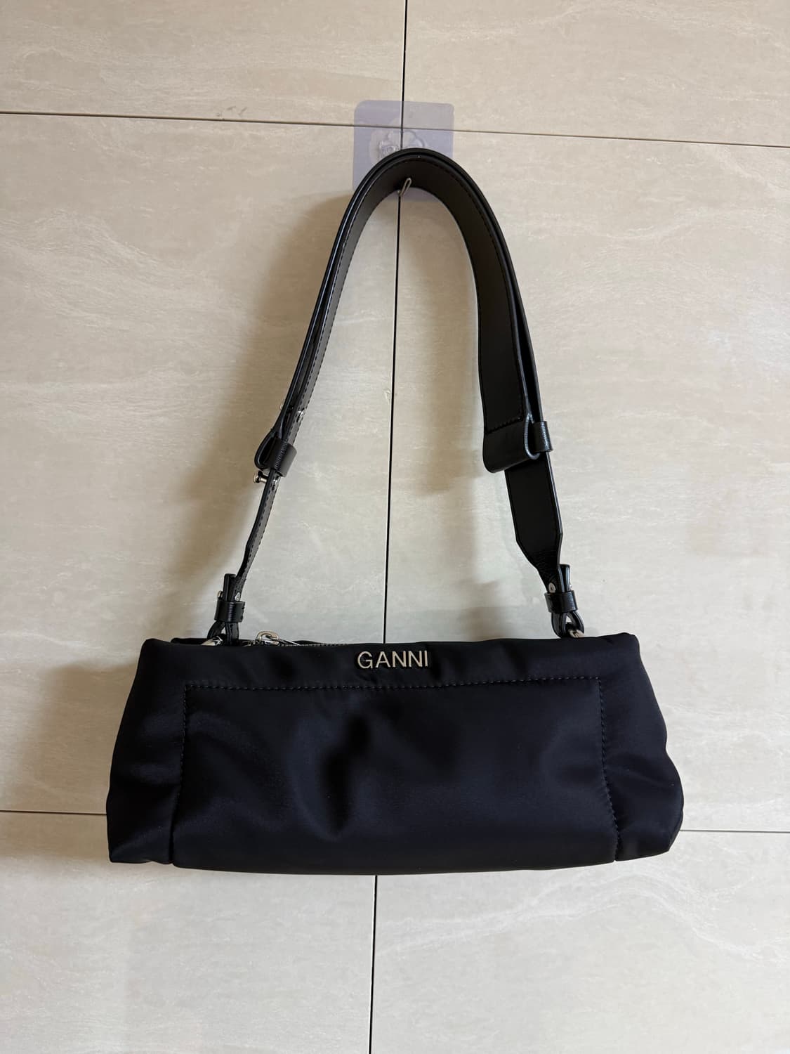 가니 필로우 바게트 백 숄더백 상품이미지1