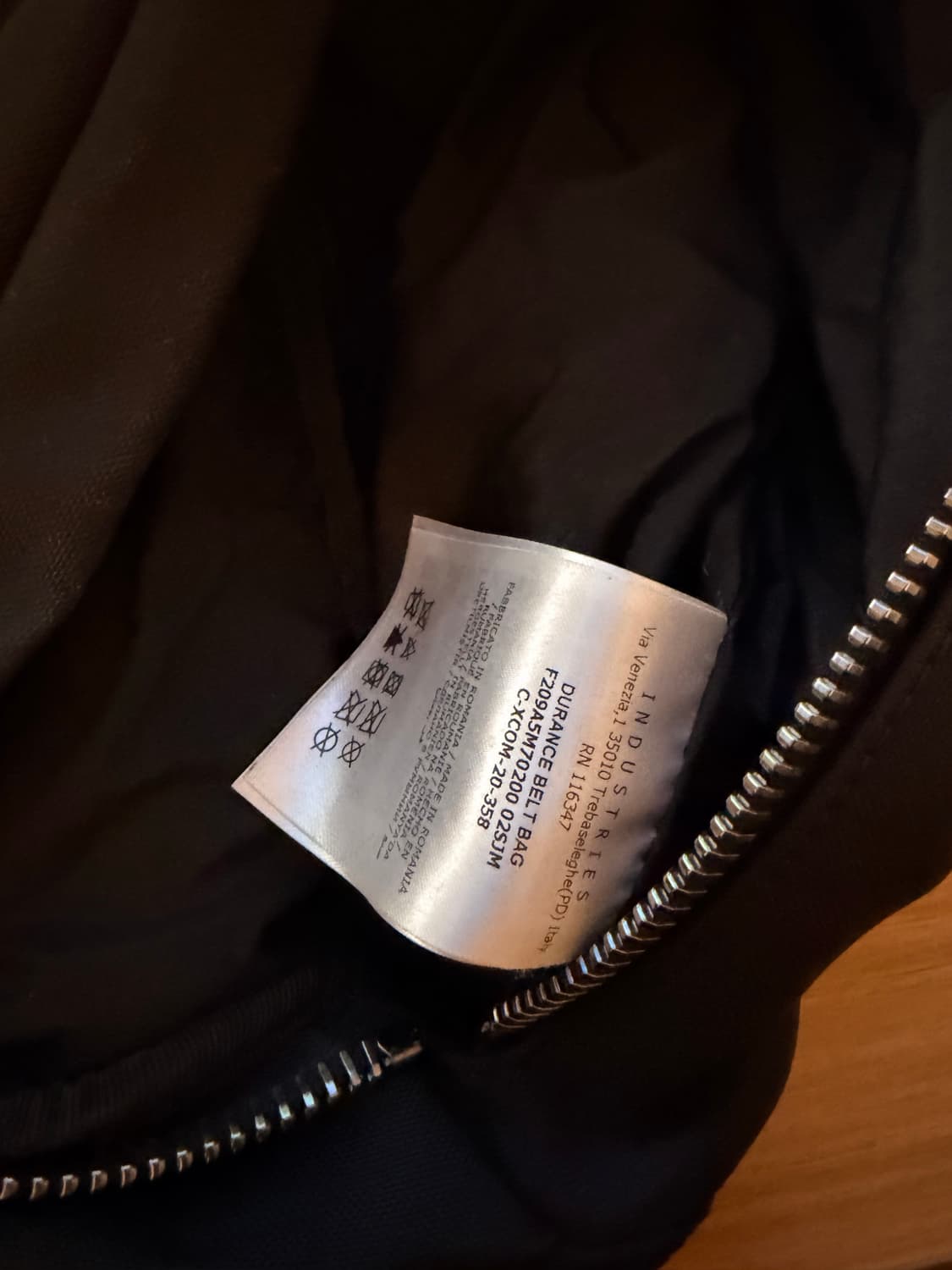 몽클레어 듀랑스 힙색 블랙 상품이미지5