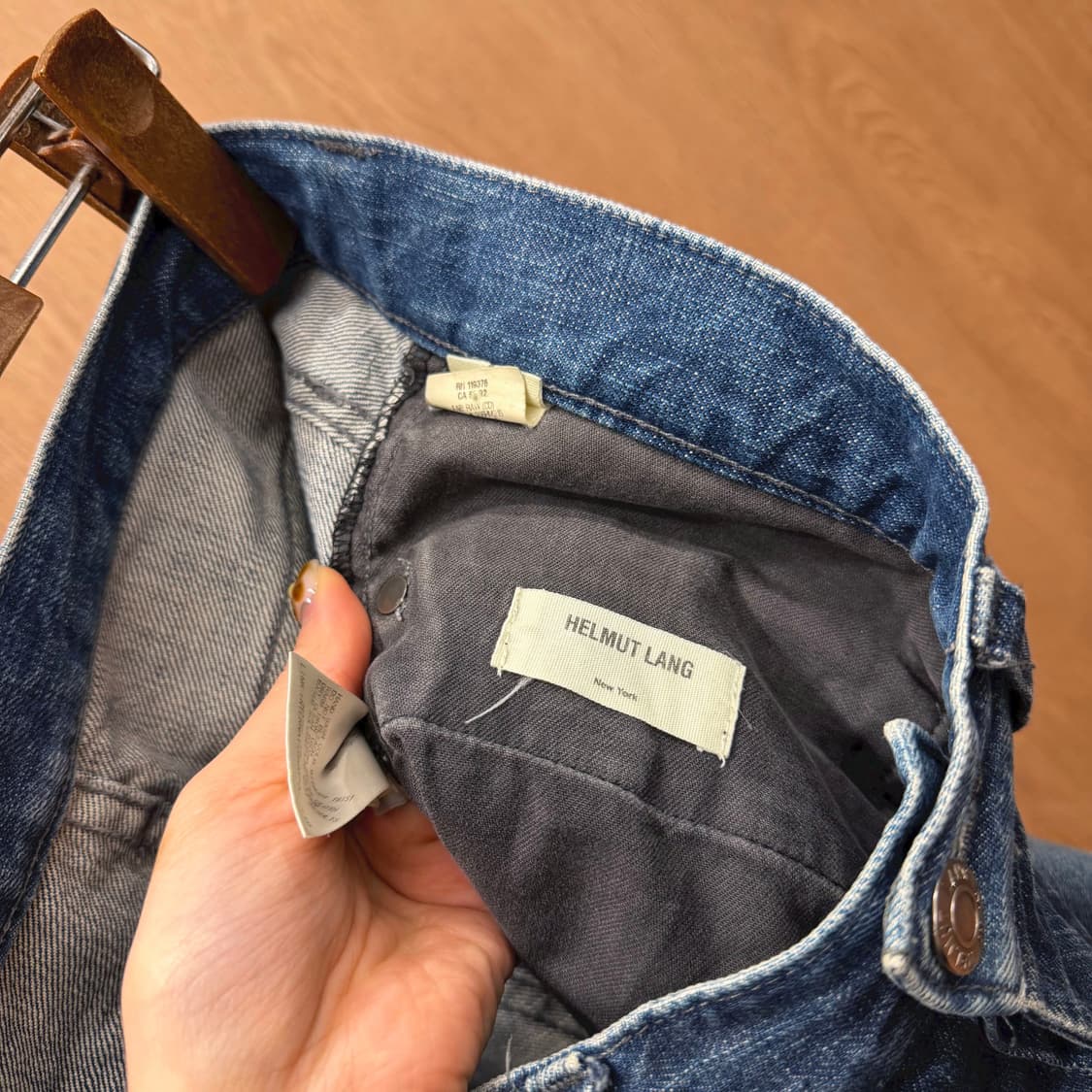 헬무트랭 데님 팬츠 빈티지 워싱 디테일 슬림 스트레이트핏 블루 상품이미지5