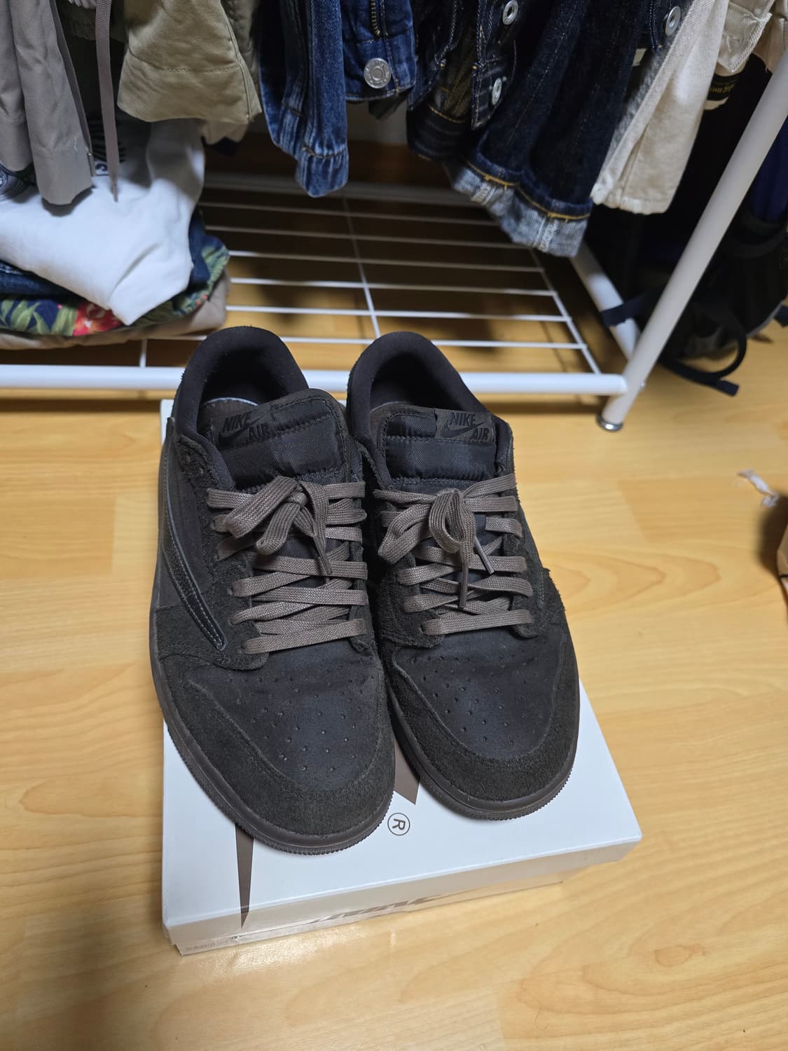 조던 트레비스스캇 벨벳 브라운 270 상품이미지2