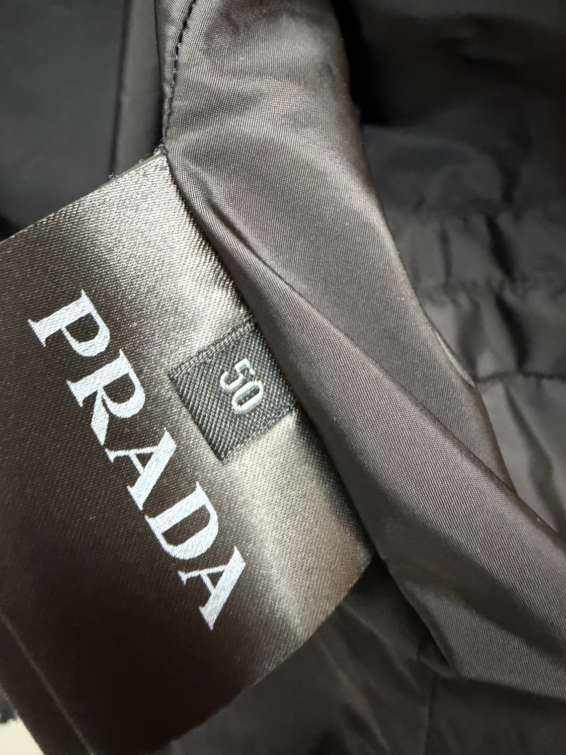 프라다 삼각로고 리나일론 바람막이 자켓( 50 ) 상품이미지7