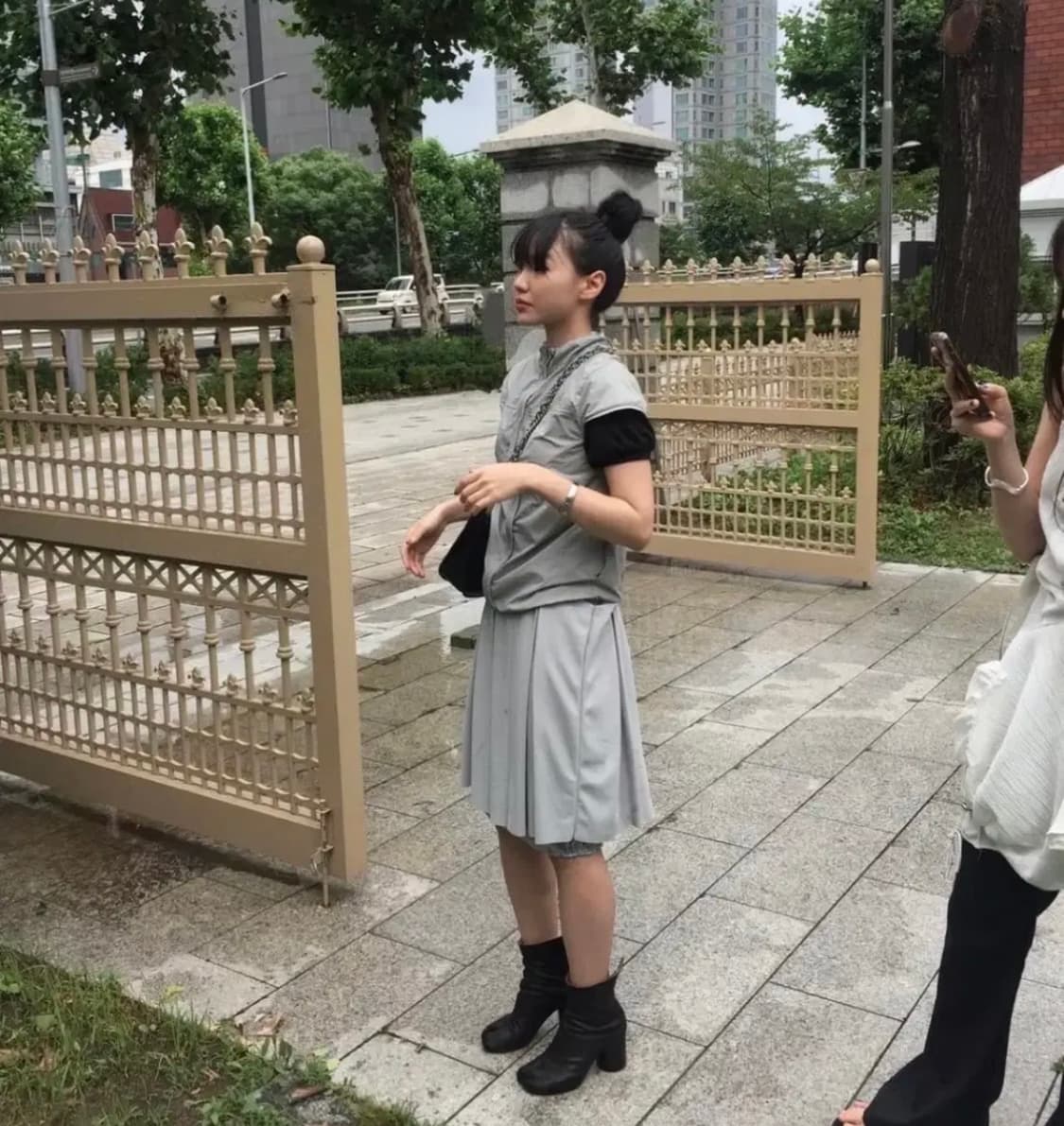 에옹쓰 스포츠 숏 슬리브 집업 상품이미지2