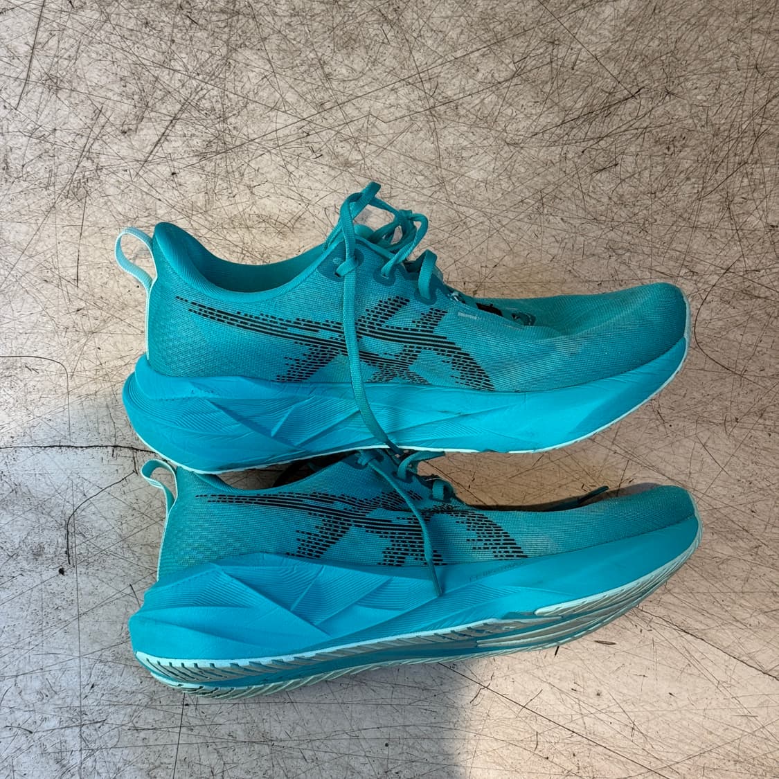 아식스 노바블라스트5 280사이즈 상품이미지1