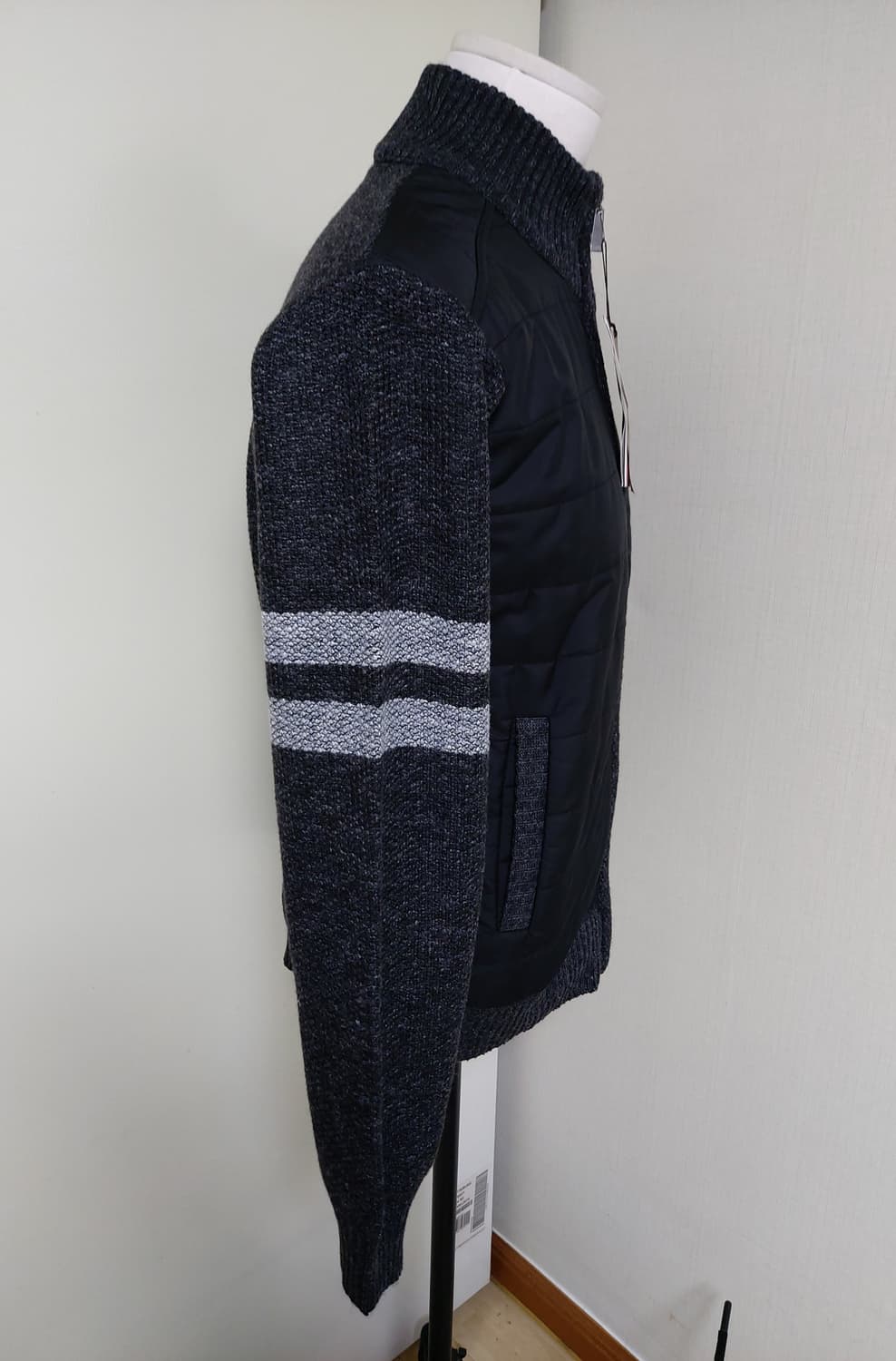 데니스 골프 남성 안감기모 니트 가디건 (95)새상품 
 상품이미지2