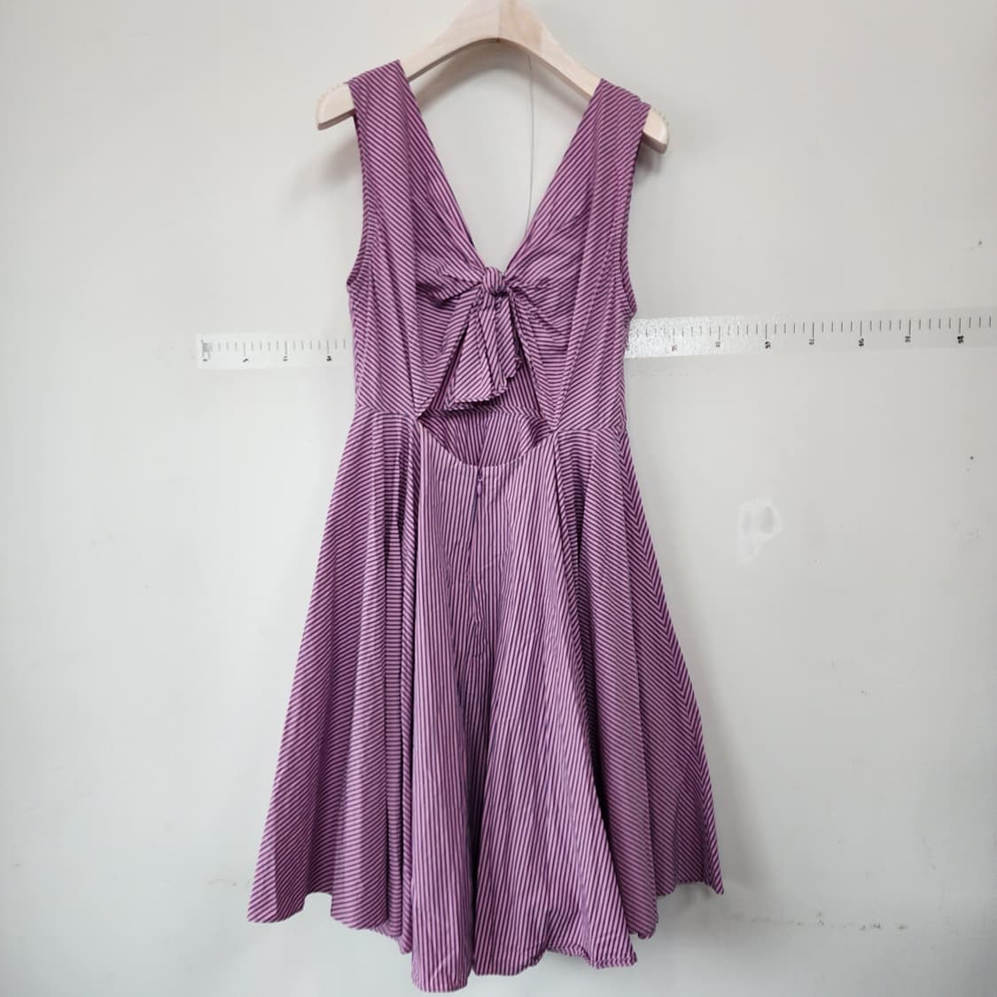 산드로 보라색 스트라이프 V넥 플레어 원피스 상품이미지2