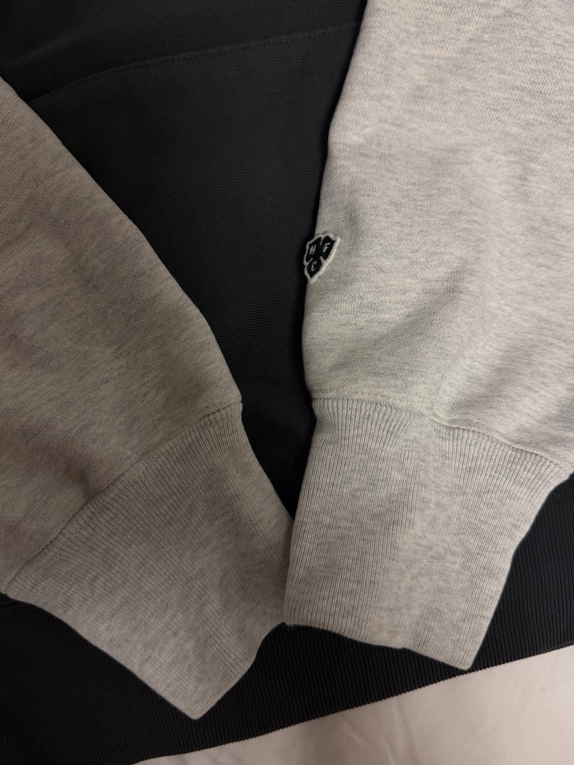 해리티지플러스 레이어드 맨투맨 상품이미지2