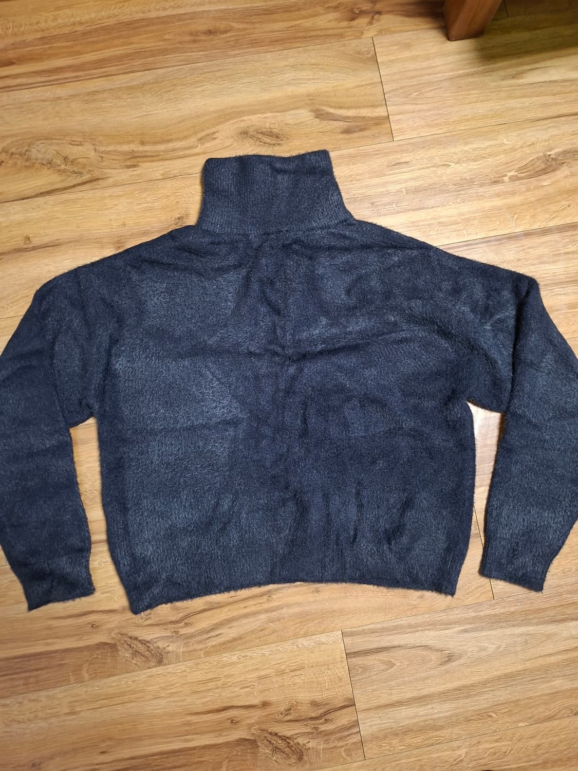 디미트리블랙 하프집업니트  상품이미지2